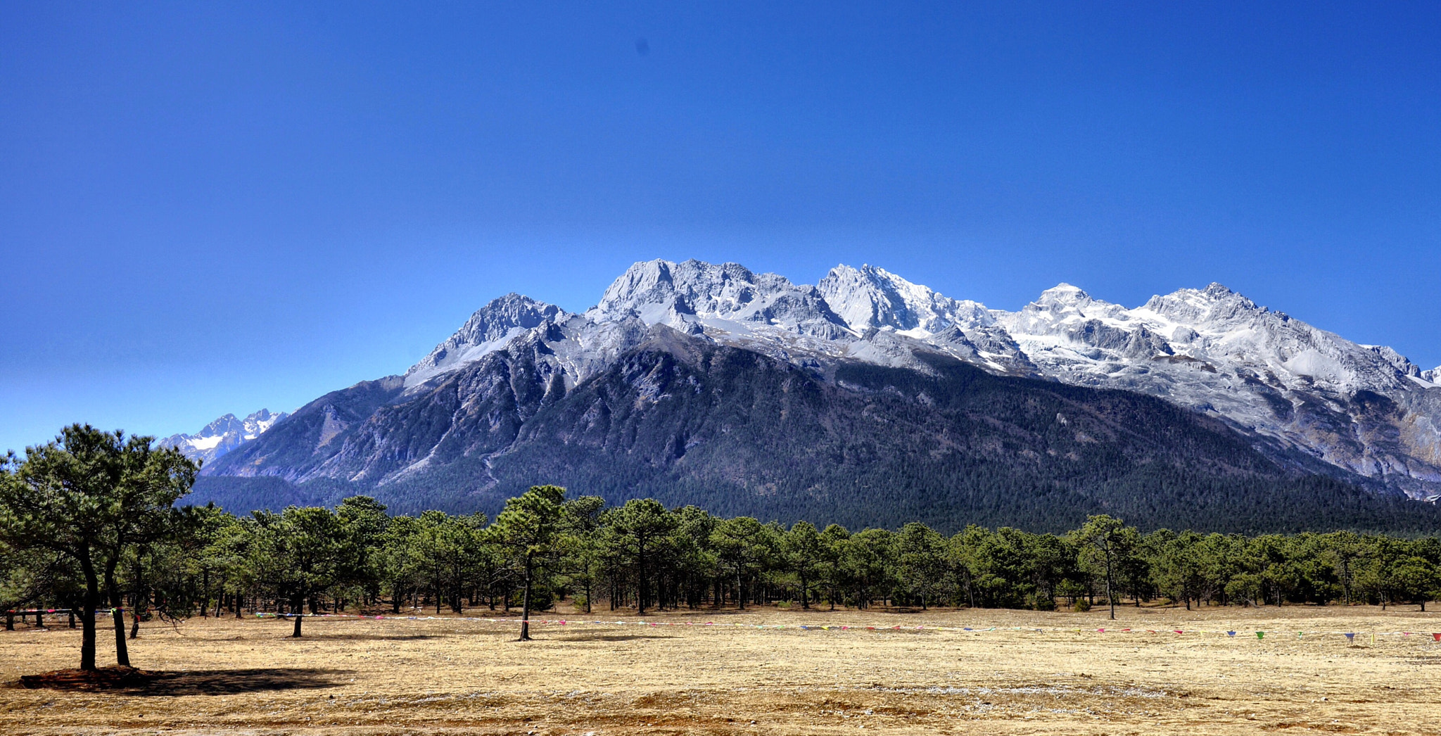 Hasselblad HV sample photo. 玉龙雪山 photography