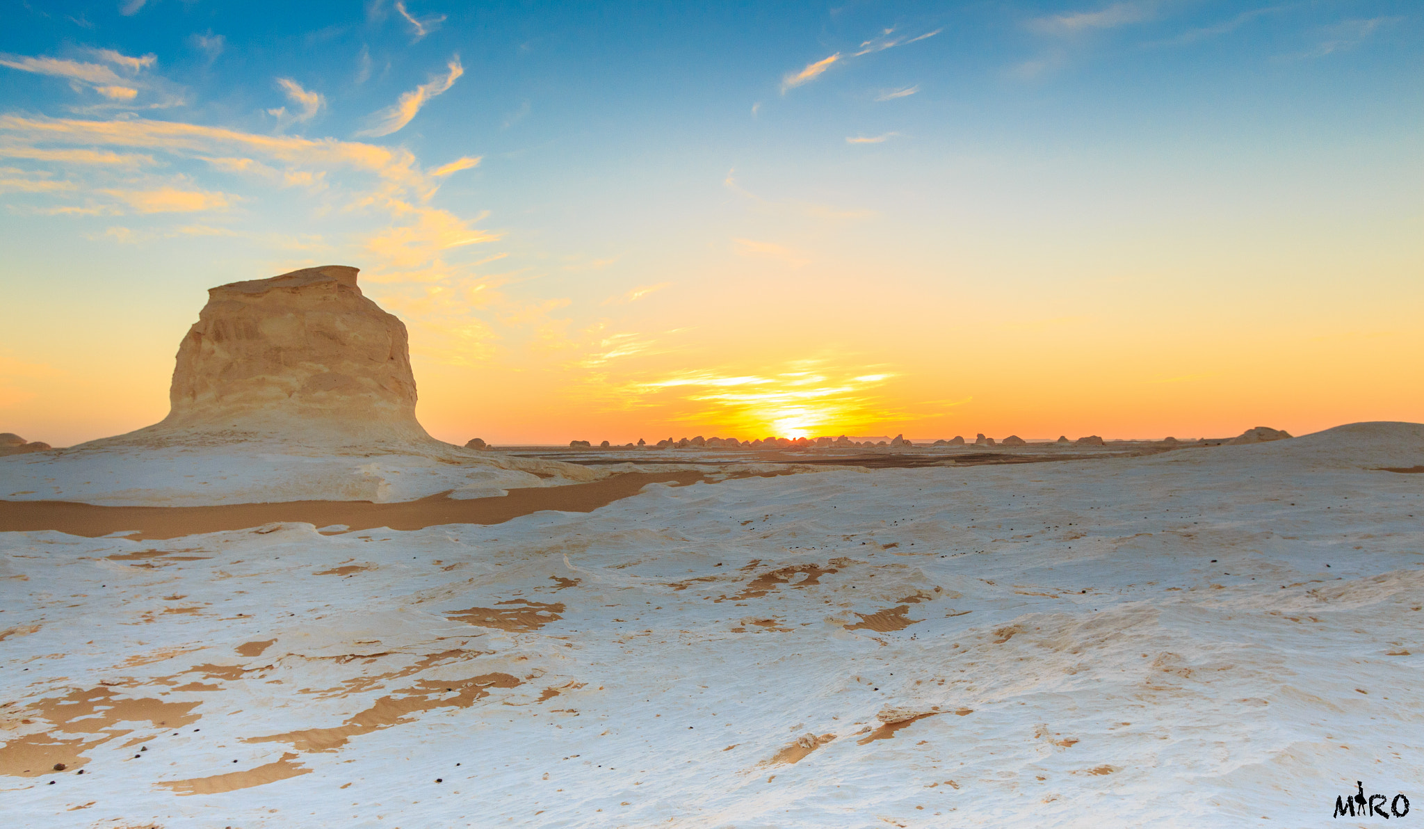 Canon EOS 650D (EOS Rebel T4i / EOS Kiss X6i) sample photo. White desert sunset photography