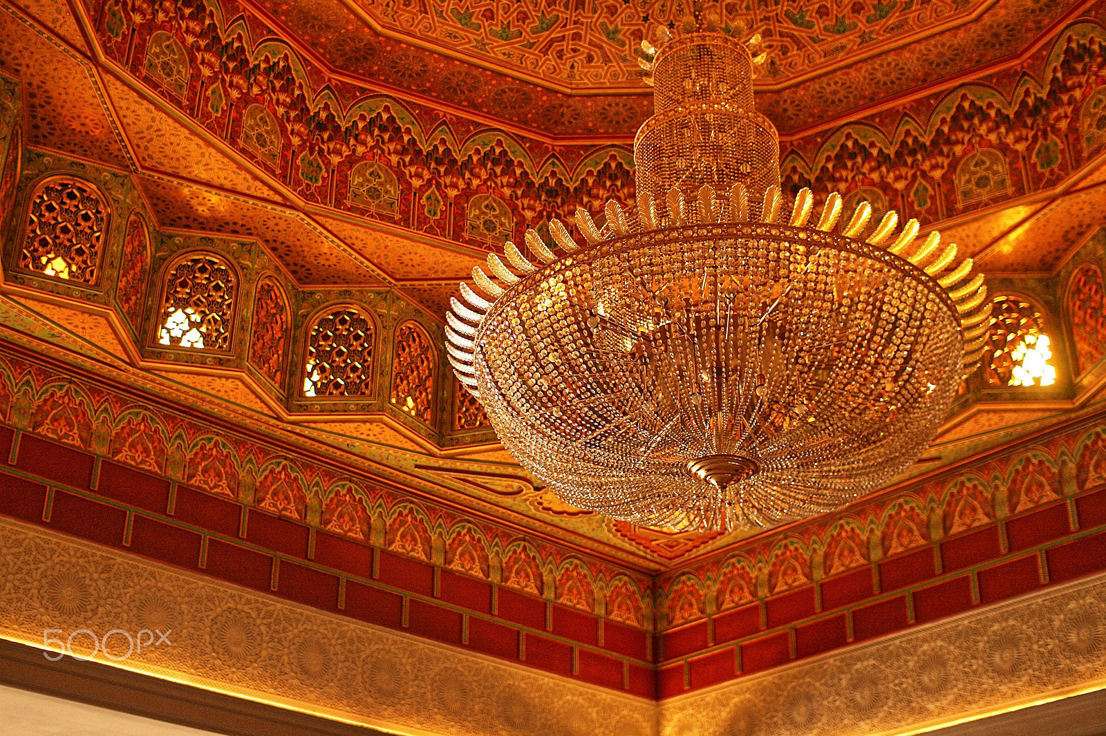 Canon EOS 400D (EOS Digital Rebel XTi / EOS Kiss Digital X) + Sigma 30mm f/1.4 DC HSM sample photo. Chandelier moroccan style photography