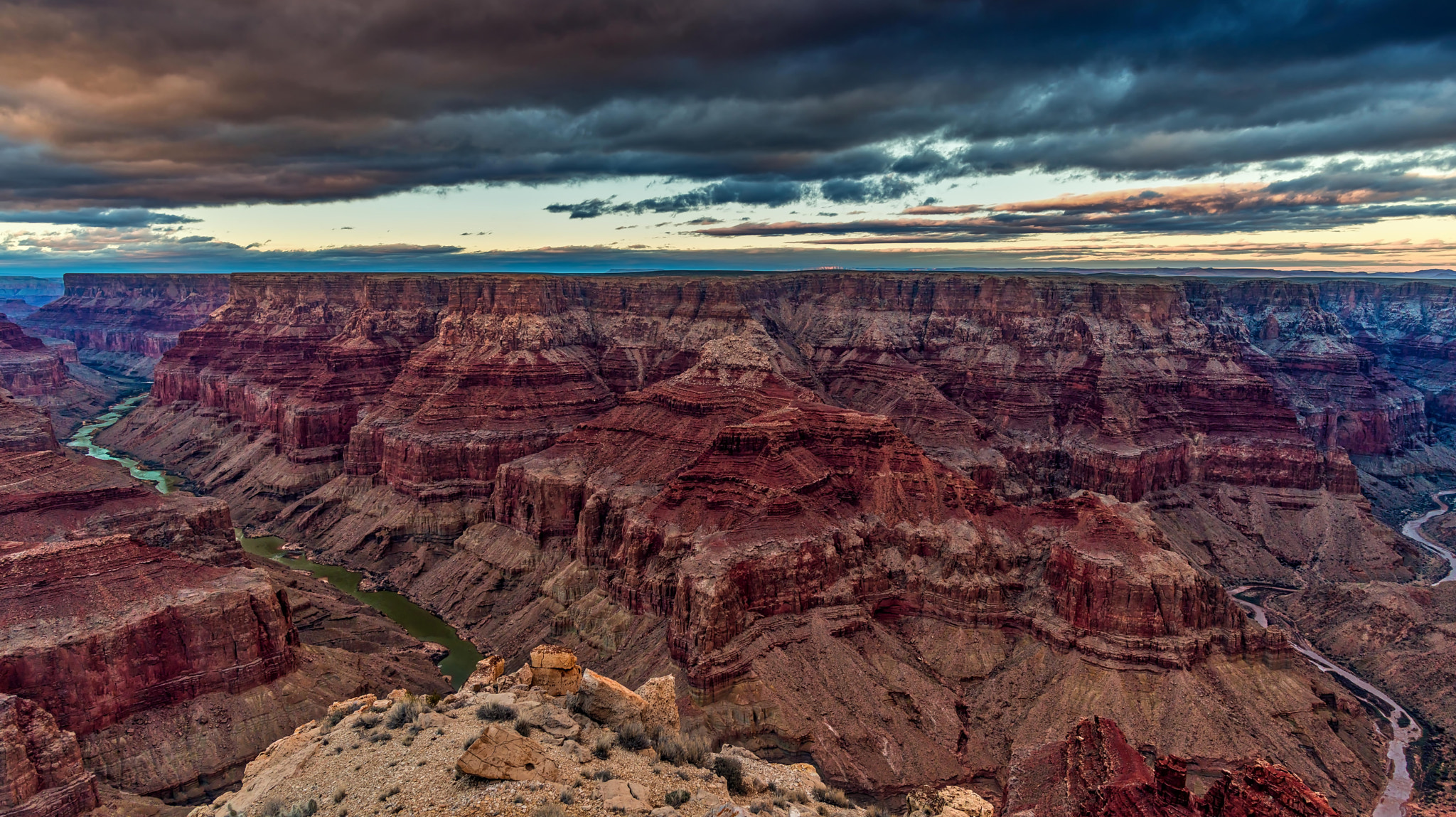 Nikon D800 + Nikon AF-S Nikkor 20mm F1.8G ED sample photo. Near cape solitude / grand canyon photography