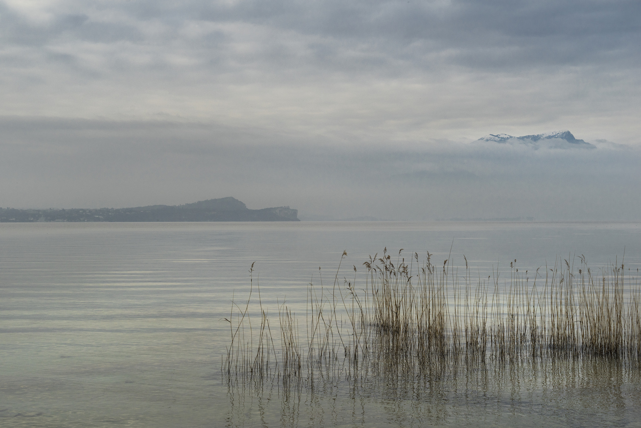 Sony a7R + Sony Vario Tessar T* FE 24-70mm F4 ZA OSS sample photo. Flying mountain photography