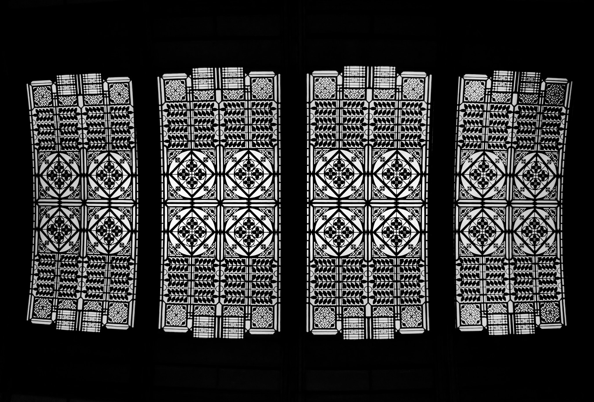 Sony a7R sample photo. Frank lloyd wright family room ceiling photography