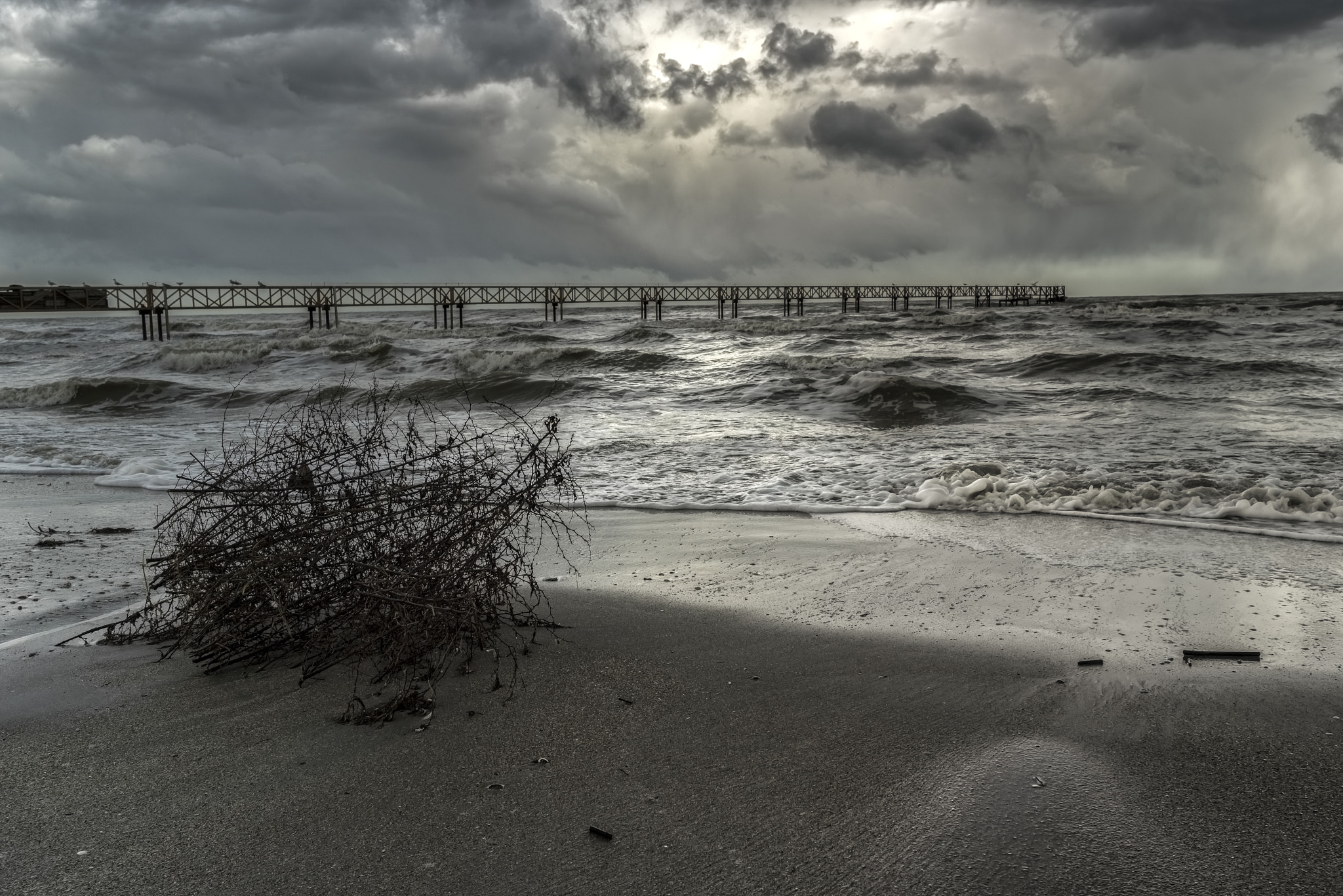Sony a7R + Sony Vario Tessar T* FE 24-70mm F4 ZA OSS sample photo. Storm01 photography
