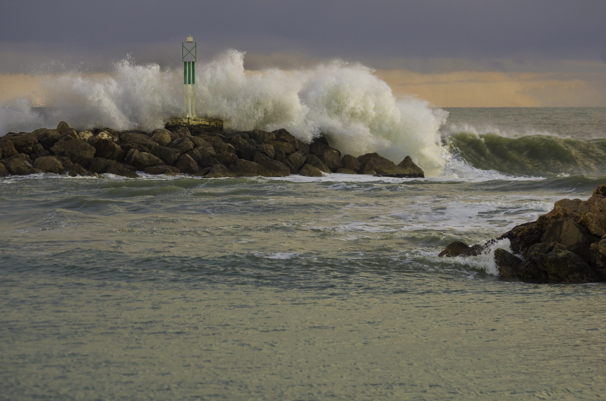Pentax smc DA 50-200mm F4-5.6 ED sample photo. Fracas photography