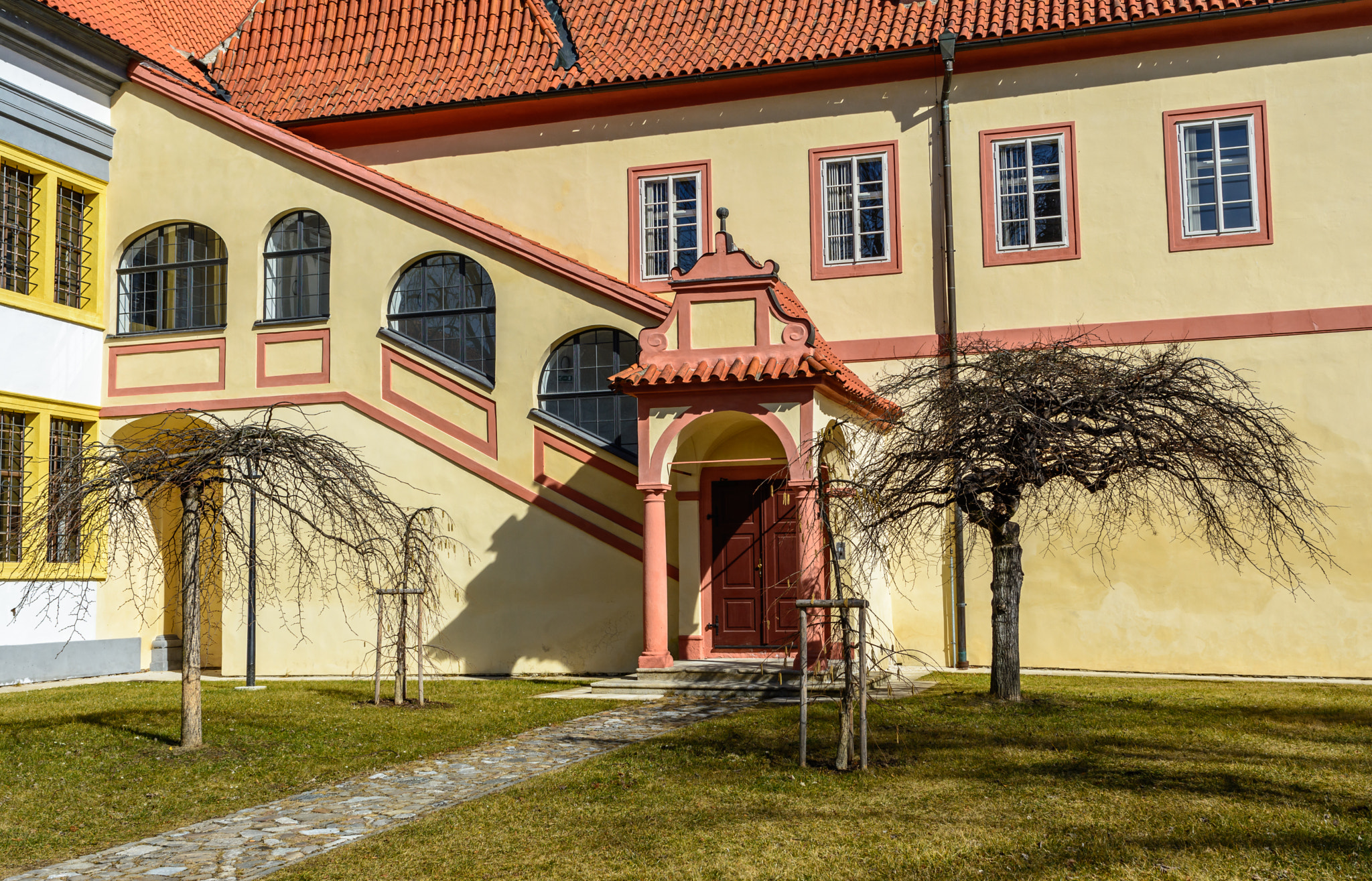 Nikon D5200 + Nikon AF-S Nikkor 24mm F1.8G ED sample photo. Cesky krumlov photography
