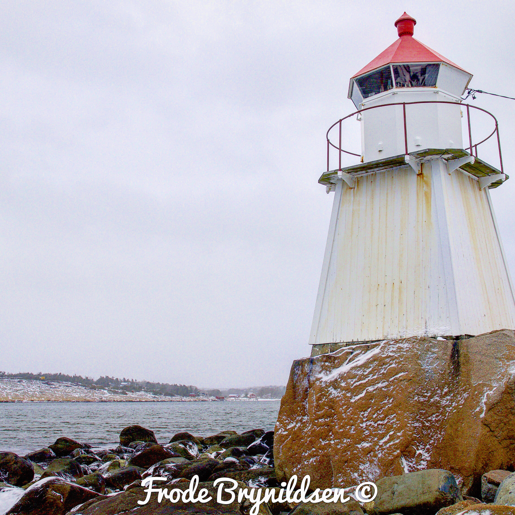 Sigma 17-70mm F2.8-4 DC Macro OS HSM sample photo. Taken today. very cold wintherday. very windy :-) photography
