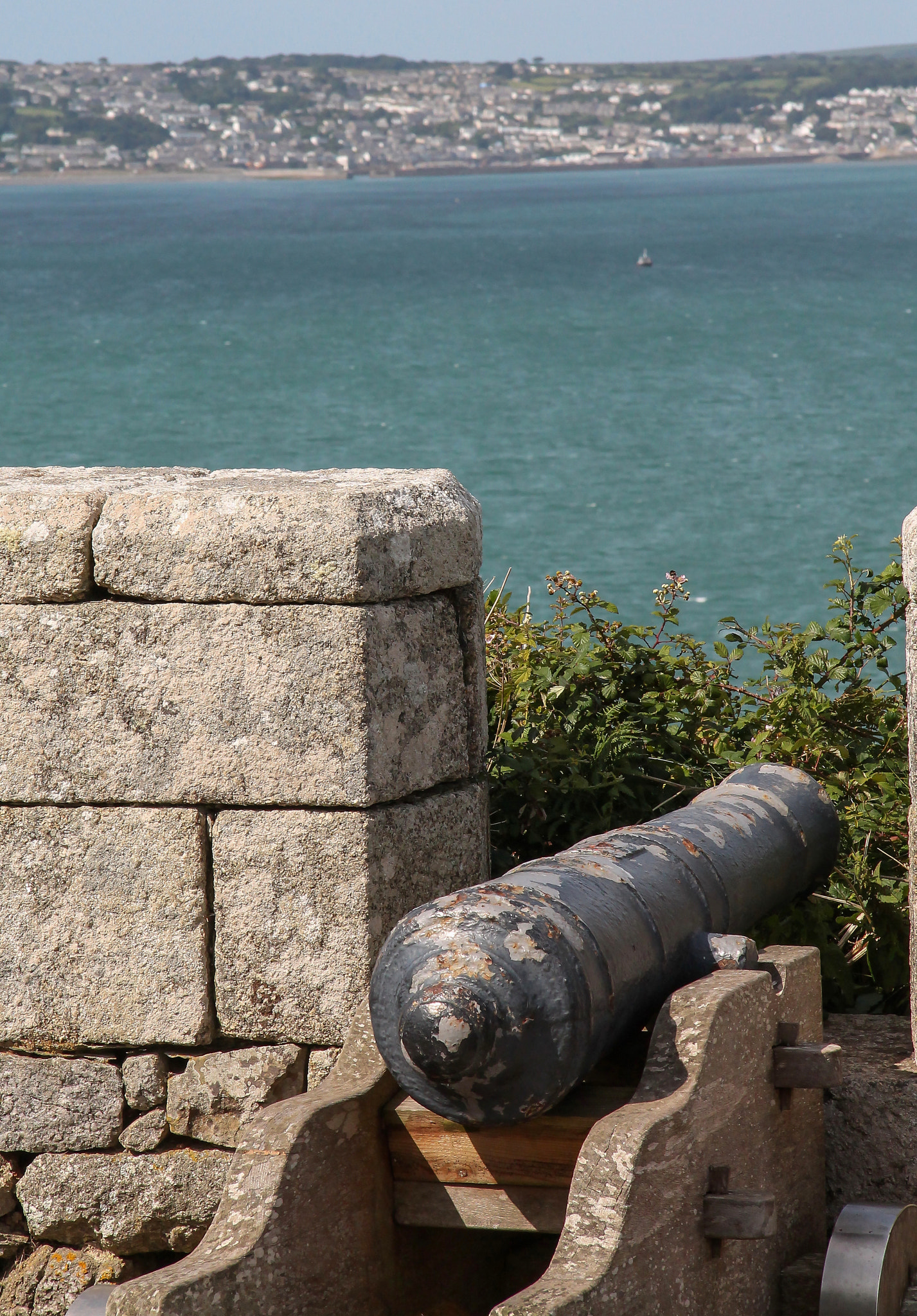 Canon EF-S 17-85mm F4-5.6 IS USM sample photo. One of the canon looking out towards the shore st micael's mount cornwall august photography