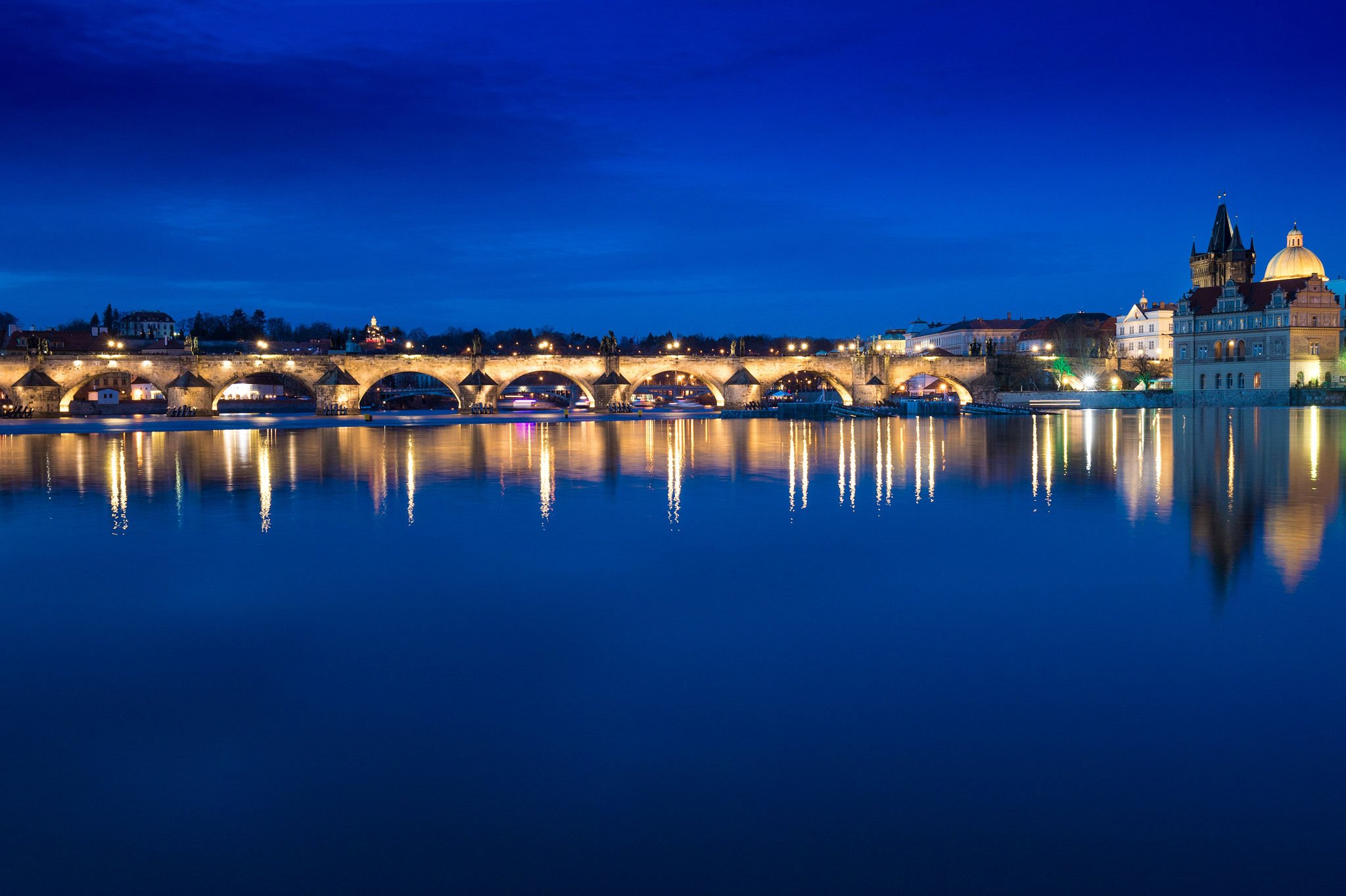 Canon EF 16-35mm F4L IS USM sample photo. Prague´s evening photography