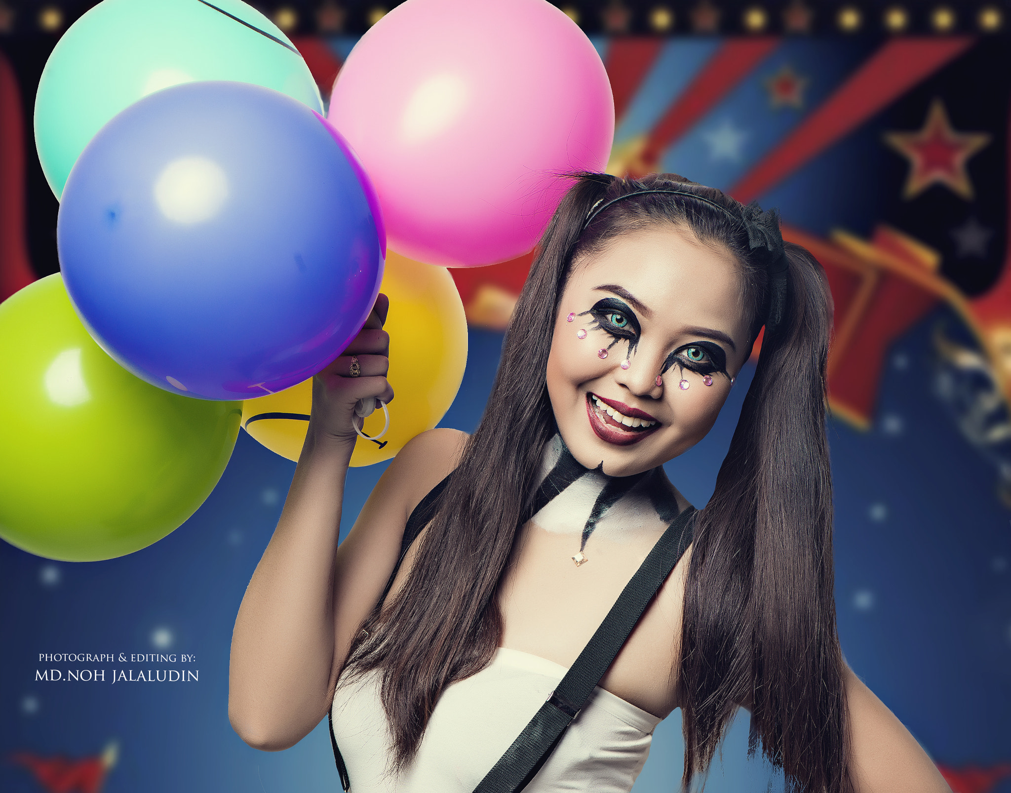 Nikon AF-S Micro-Nikkor 105mm F2.8G IF-ED VR sample photo. "circus girl" photography