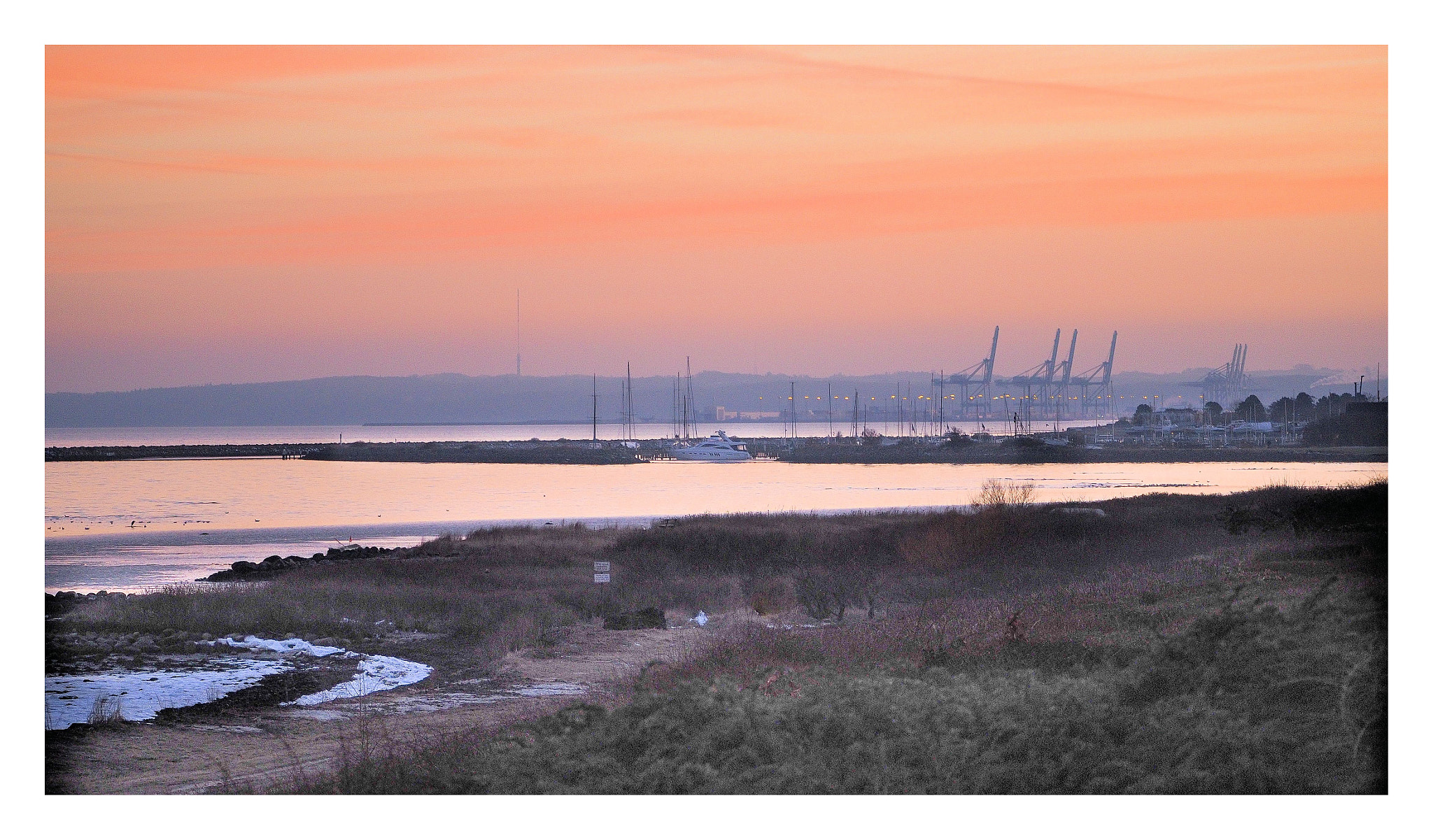 Olympus OM-D E-M1 sample photo. Winter afternoon photography