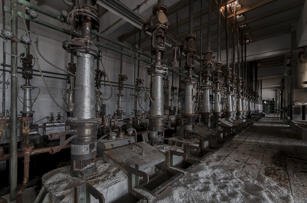 Sigma 10-20mm F4-5.6 EX DC HSM sample photo. Footsteps photography