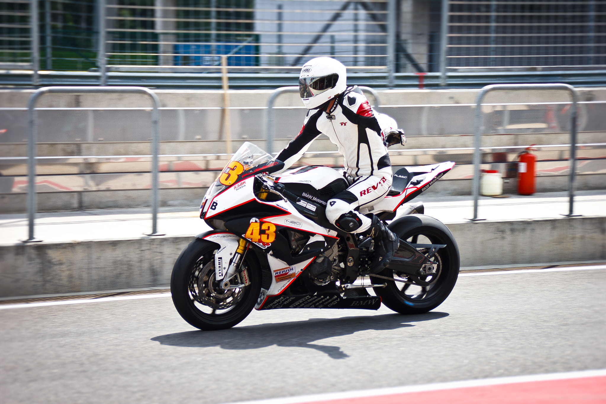 Canon EOS 550D (EOS Rebel T2i / EOS Kiss X4) sample photo. Yansun photography