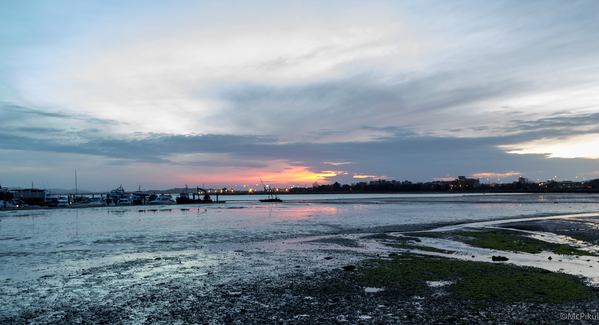 Canon EF-S 10-22mm F3.5-4.5 USM sample photo. Img photography