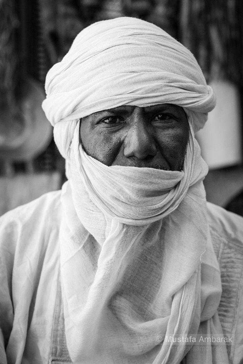 Canon EOS 550D (EOS Rebel T2i / EOS Kiss X4) + Canon EF 50mm F1.4 USM sample photo. Tuareg photography