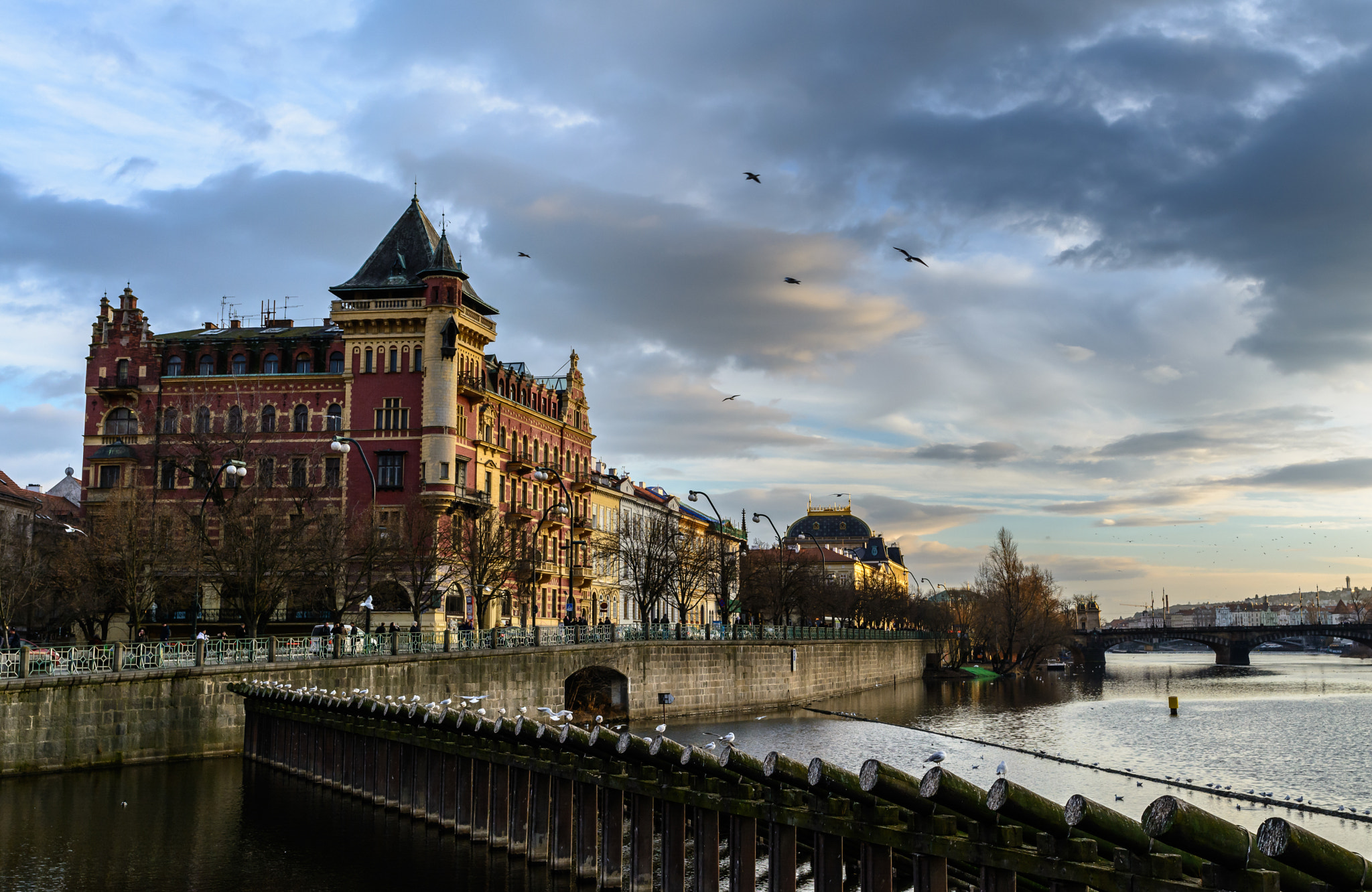 Nikon D5200 + Nikon AF-S Nikkor 24mm F1.8G ED sample photo. Prague photography