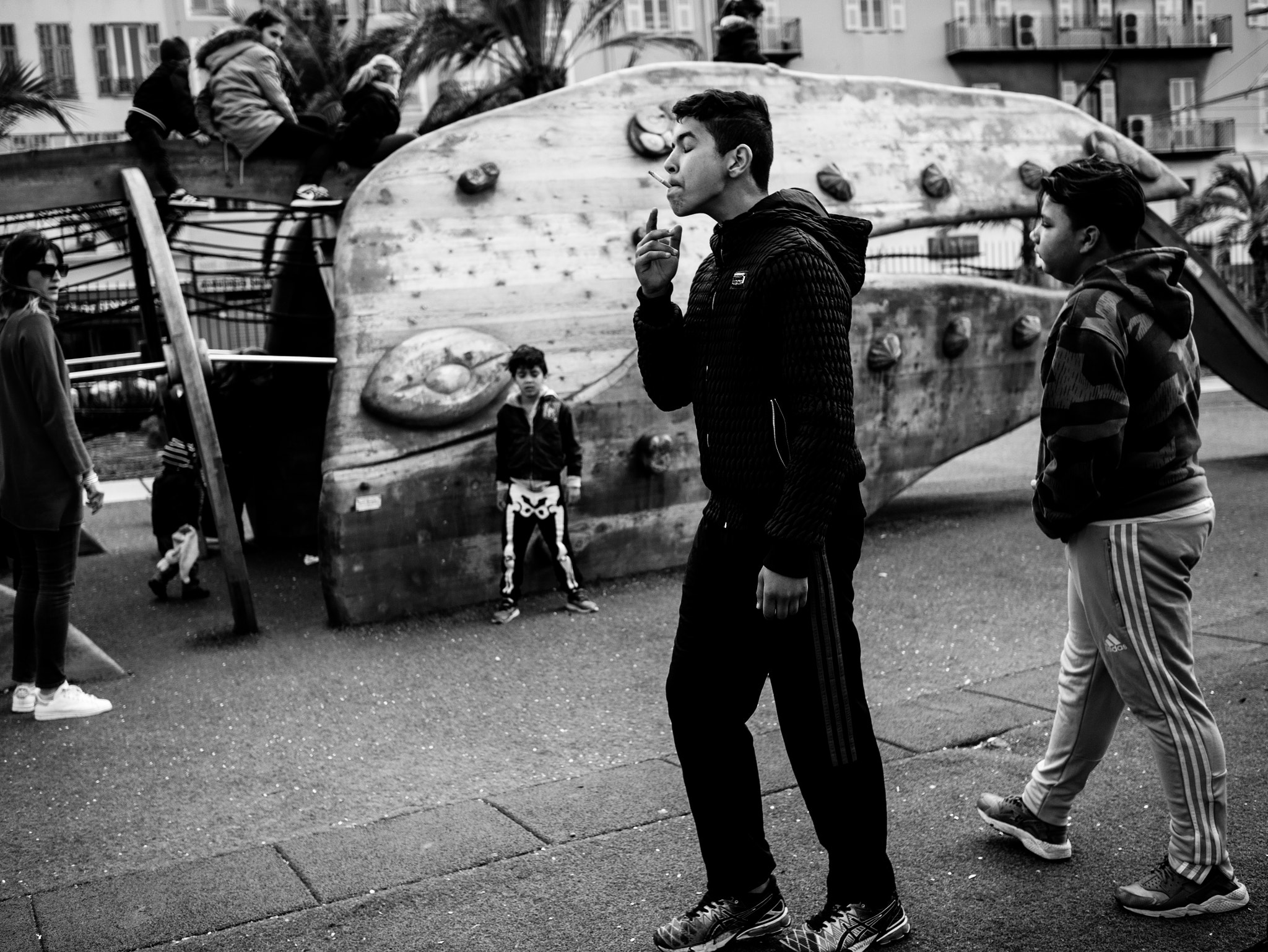 LUMIX G 20/F1.7 II sample photo. Teenage rebellion photography