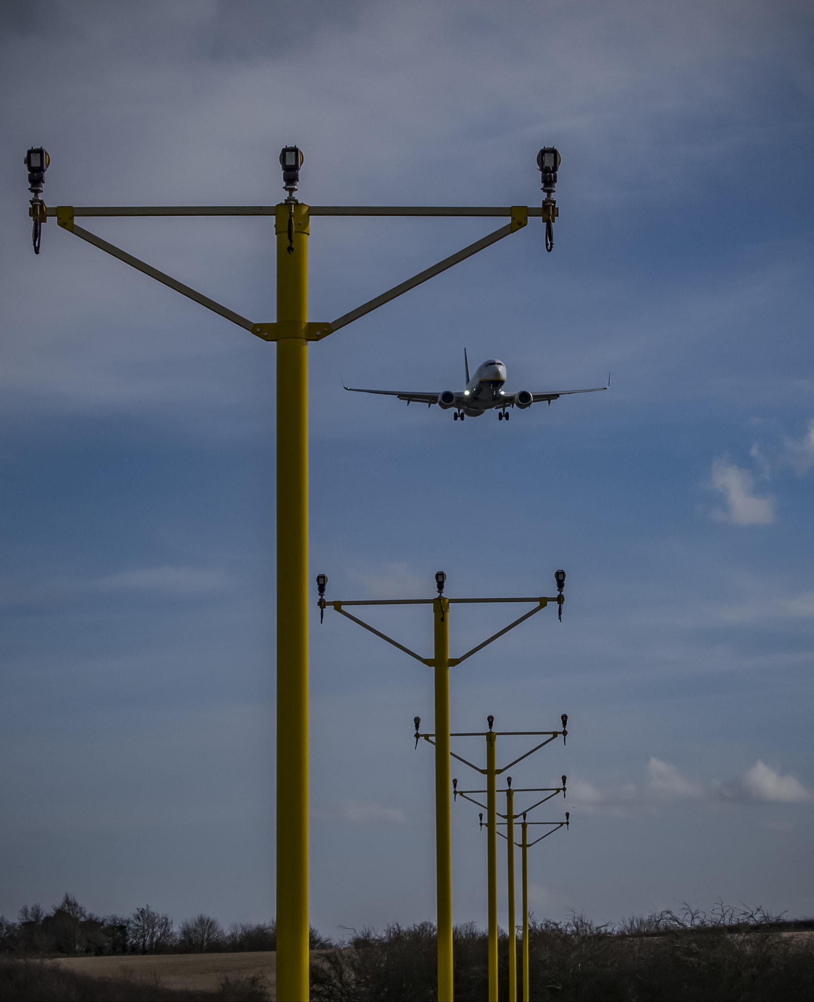 Panasonic Lumix G Vario 45-200mm F4-5.6 OIS sample photo. Landing lights photography