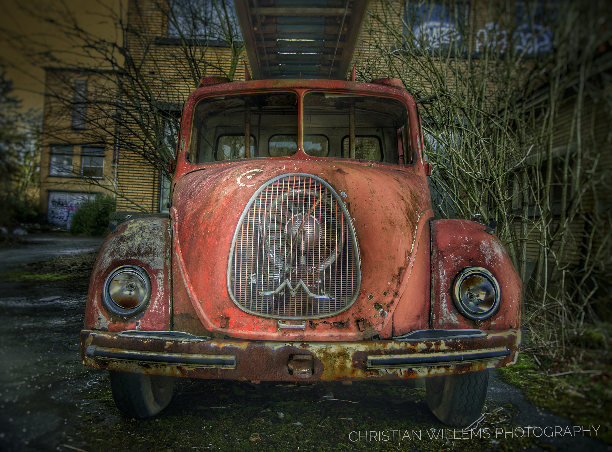 Canon EF-S 17-55mm F2.8 IS USM sample photo. Magirus photography