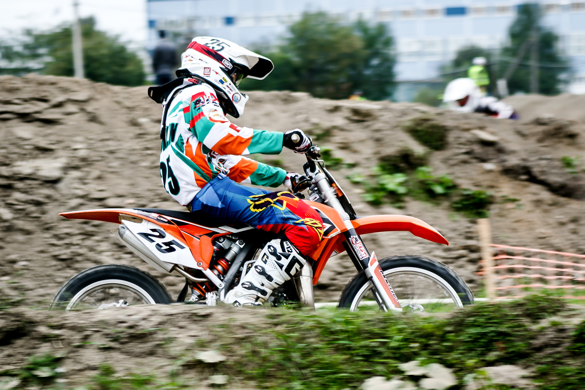 Canon EF 75-300mm f/4-5.6 USM sample photo. Yansun photography