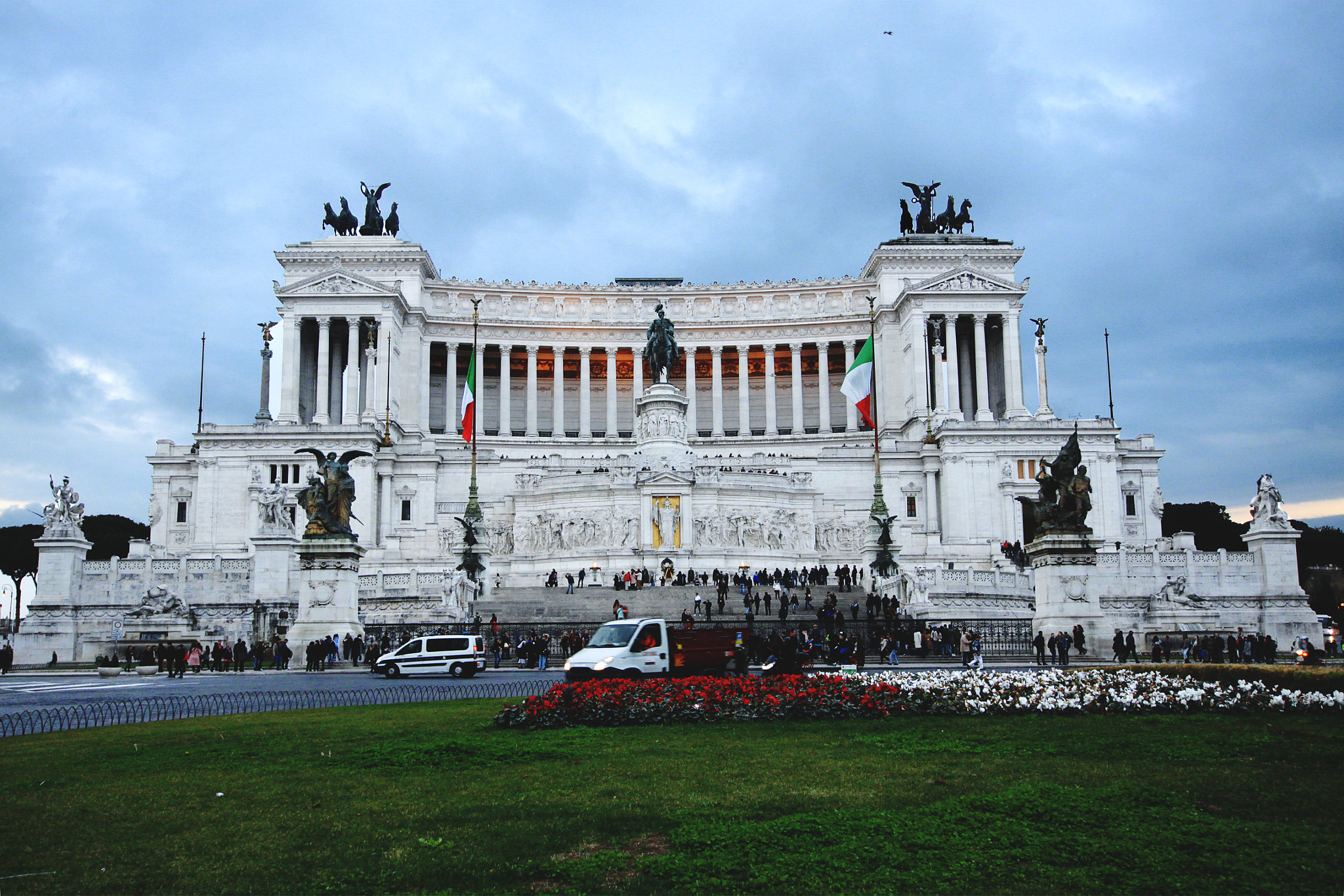 Sigma 10-20mm F3.5 EX DC HSM sample photo. Monumento nazionale a vittorio emanuele ii photography