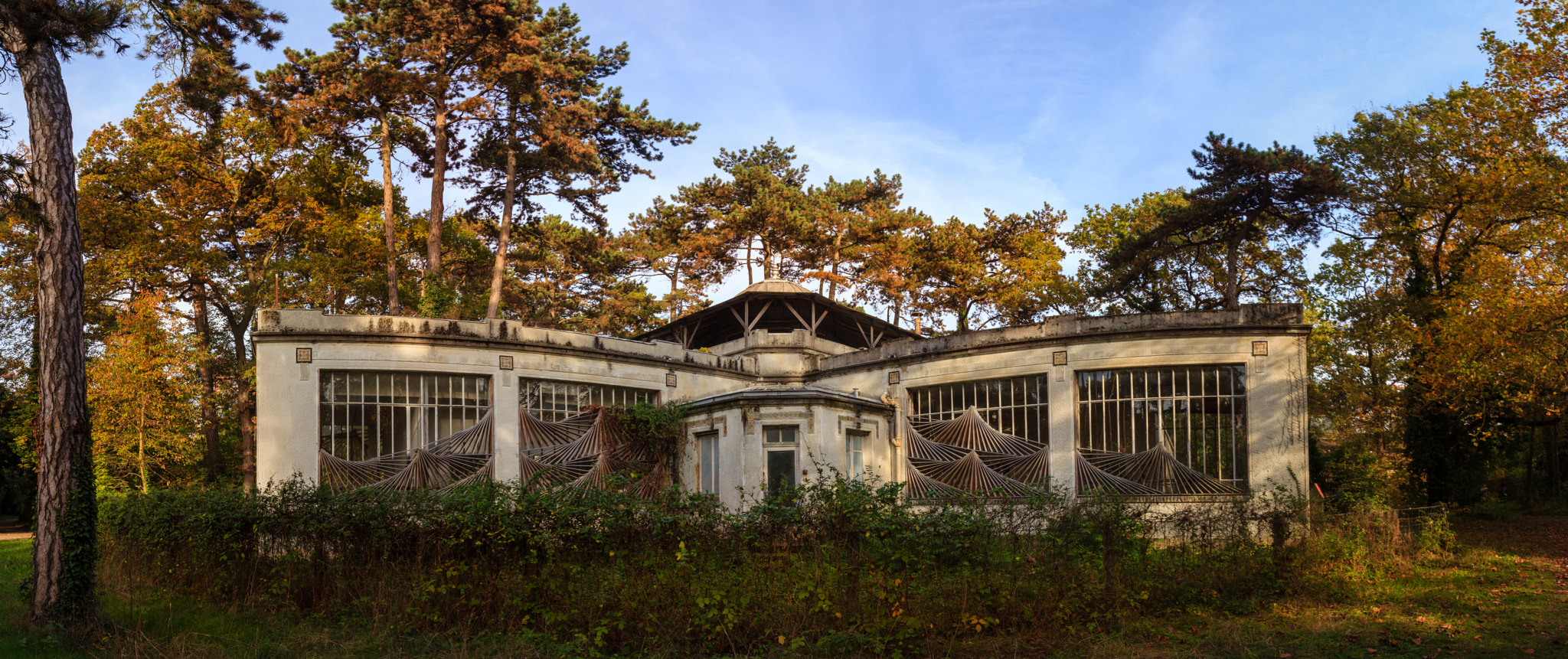 Canon EF 16-35mm F2.8L II USM sample photo. Ancien pavillon photography