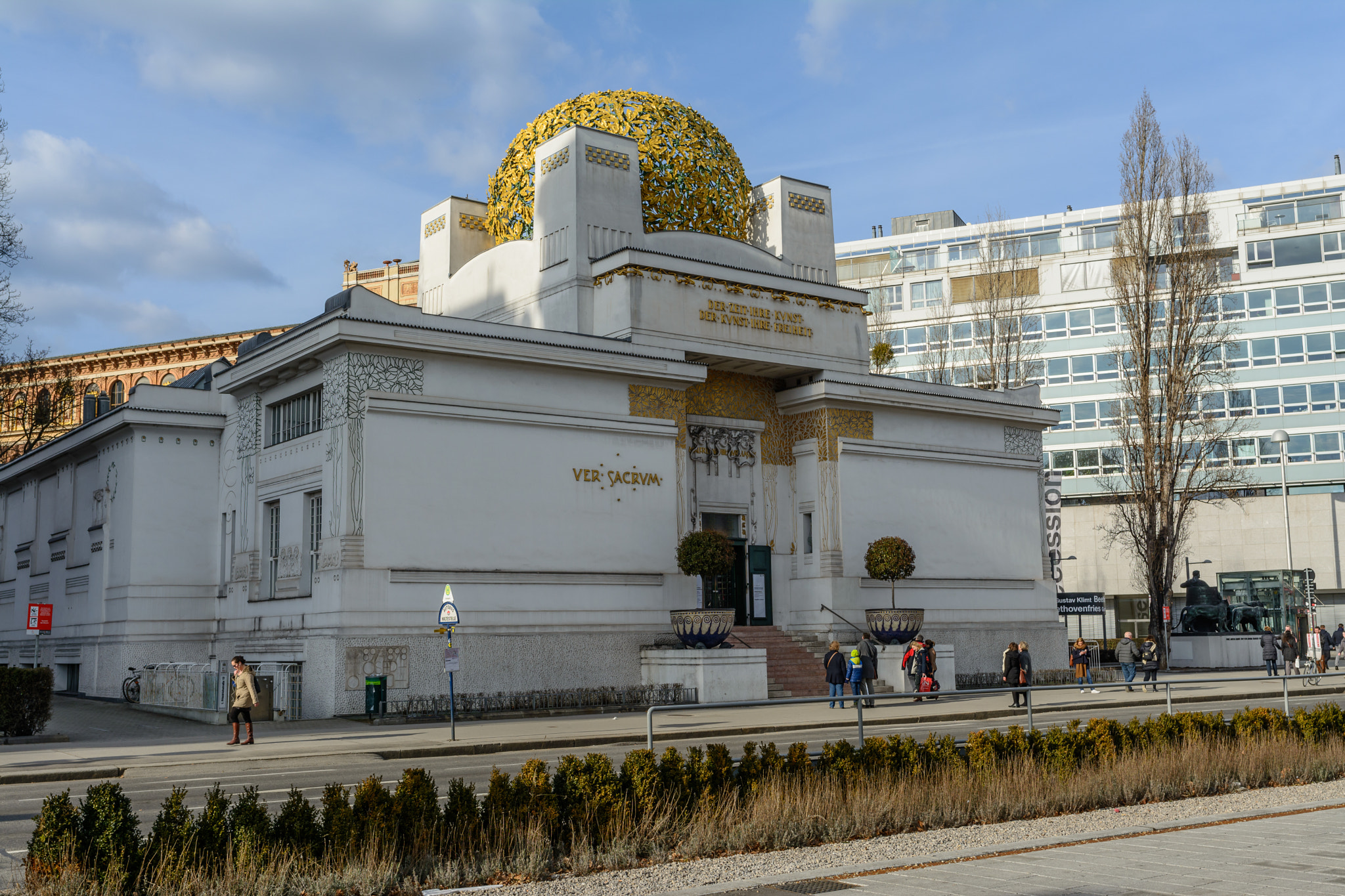 Nikon D5200 + Nikon AF-S Nikkor 24mm F1.8G ED sample photo. Vienna photography