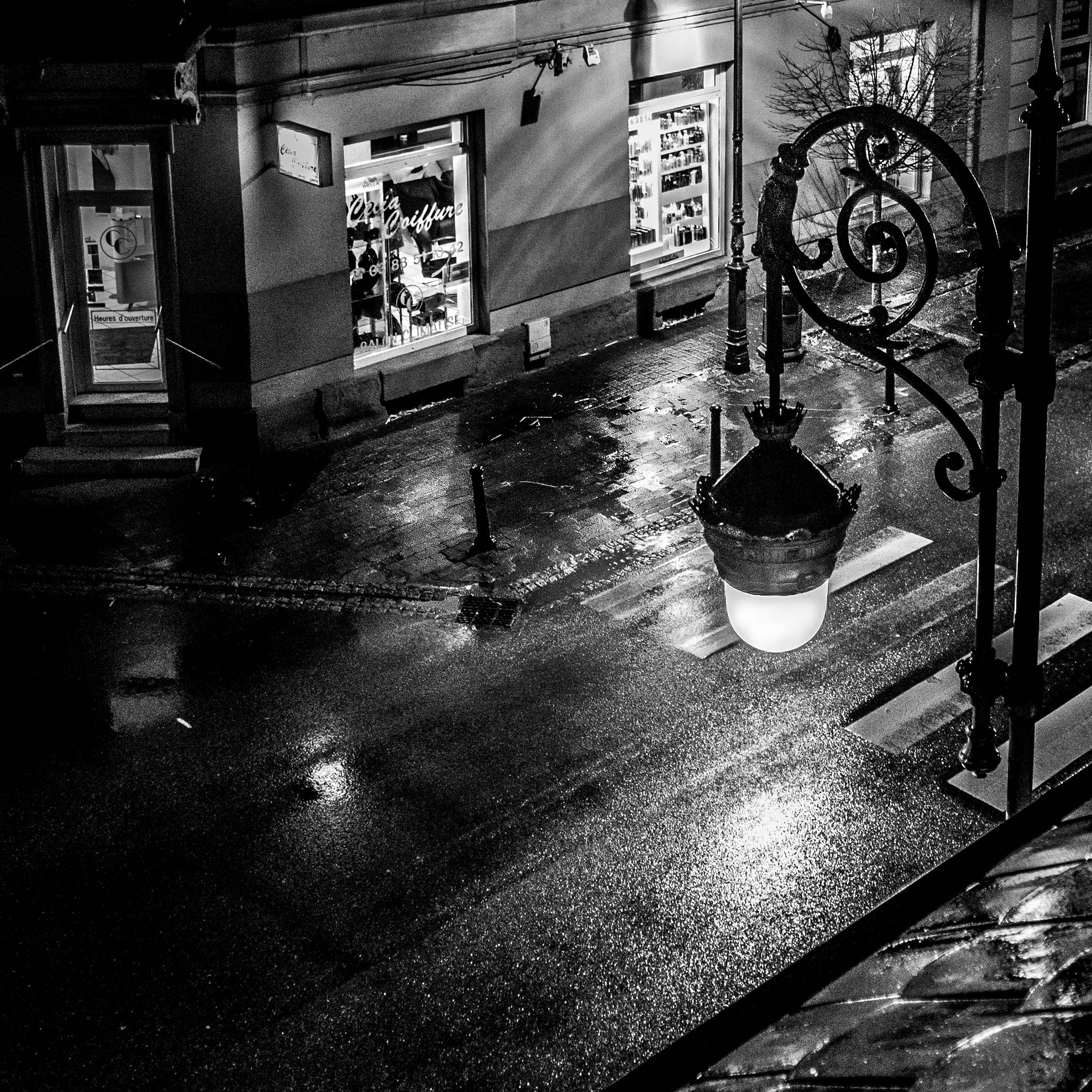 Panasonic Lumix DMC-G7 sample photo. At night photography