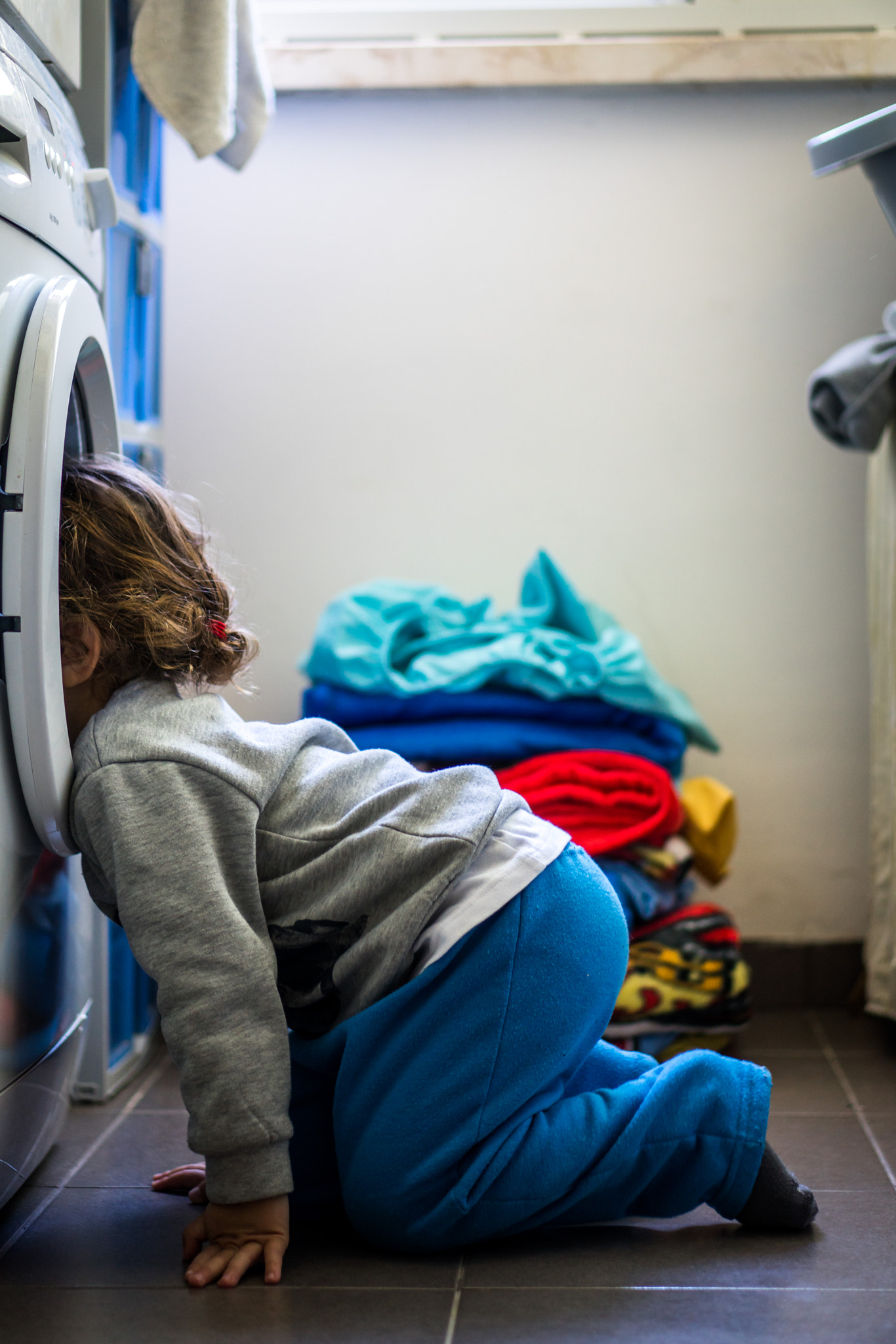 Sony a6300 + E 50mm F1.8 OSS sample photo. Laundry sightseeing photography
