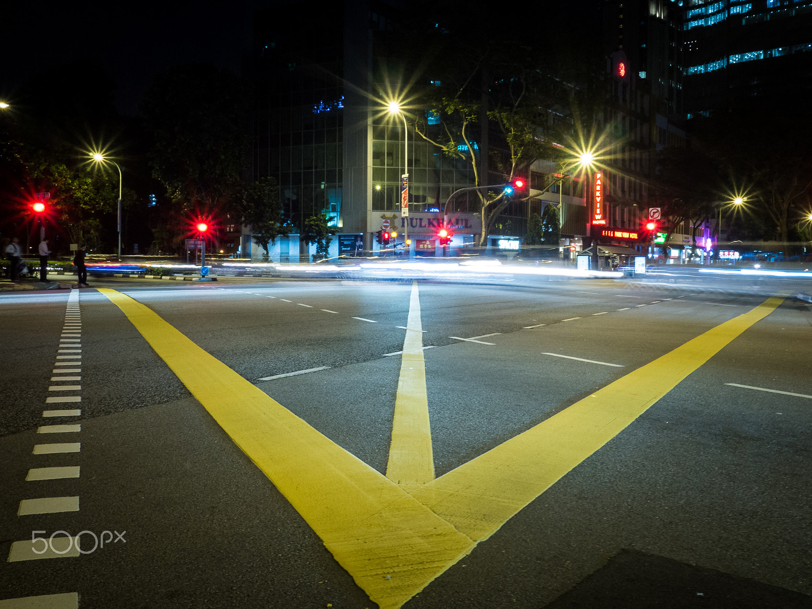 Olympus OM-D E-M10 sample photo. Road crossing, singapore photography