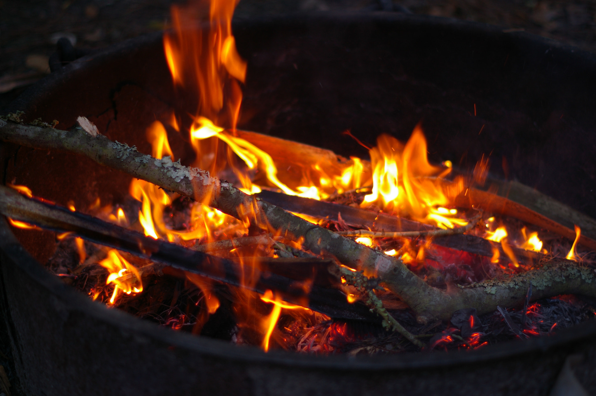 Pentax K100D + Pentax smc DA 50mm F1.8 sample photo. Around the campfire photography