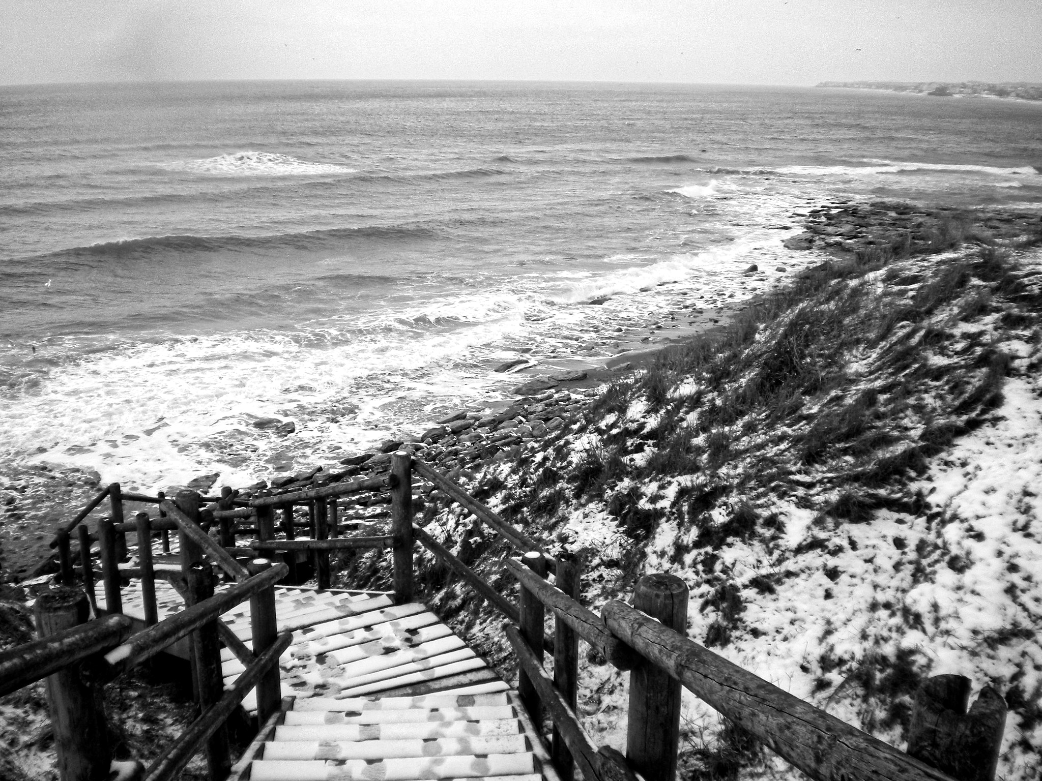 Nikon Coolpix S220 sample photo. Descente à la mer. photography