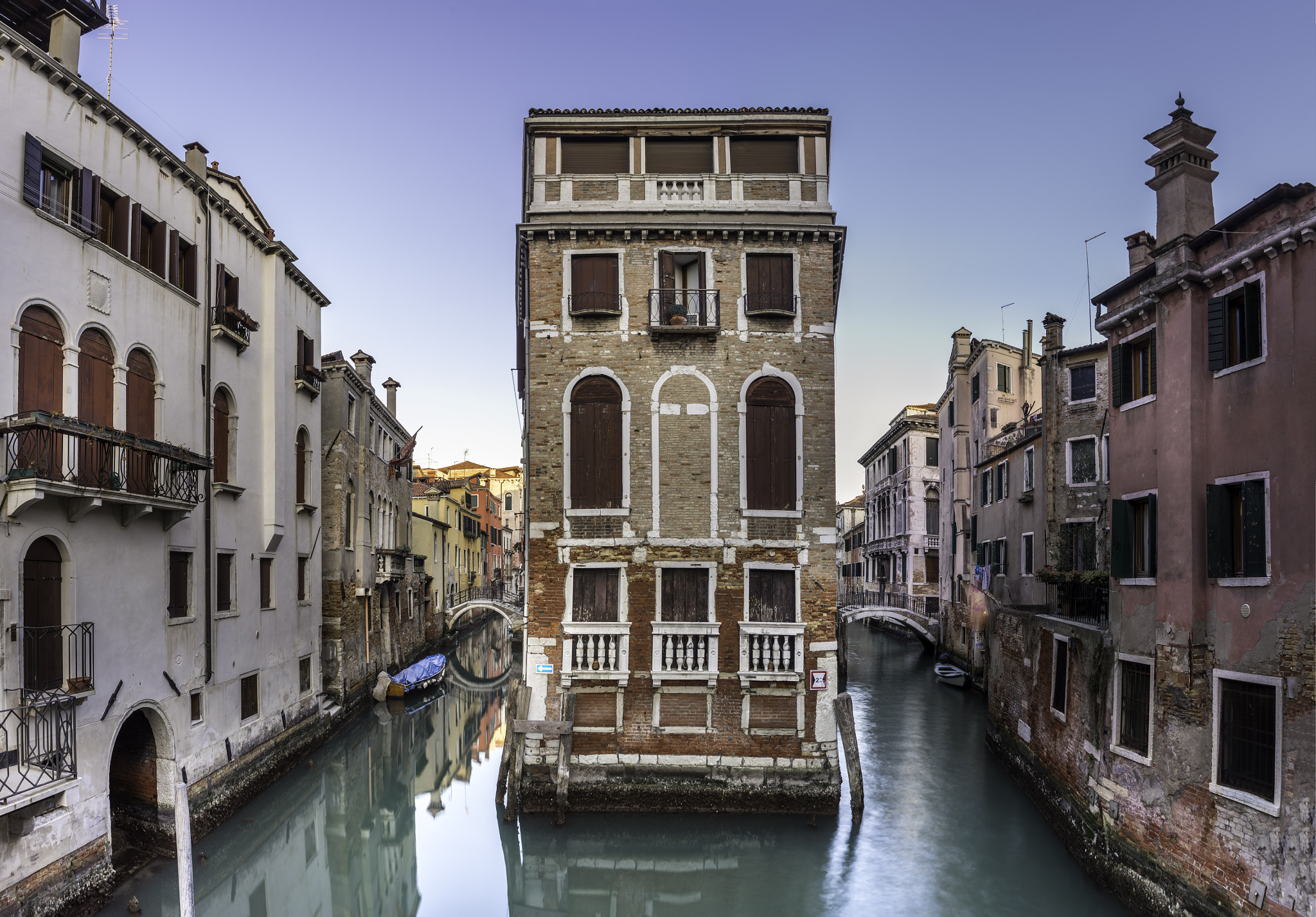 Sony a7R + Sony FE 24-240mm F3.5-6.3 OSS sample photo. Panoramic view of the canal, venice, italy photography