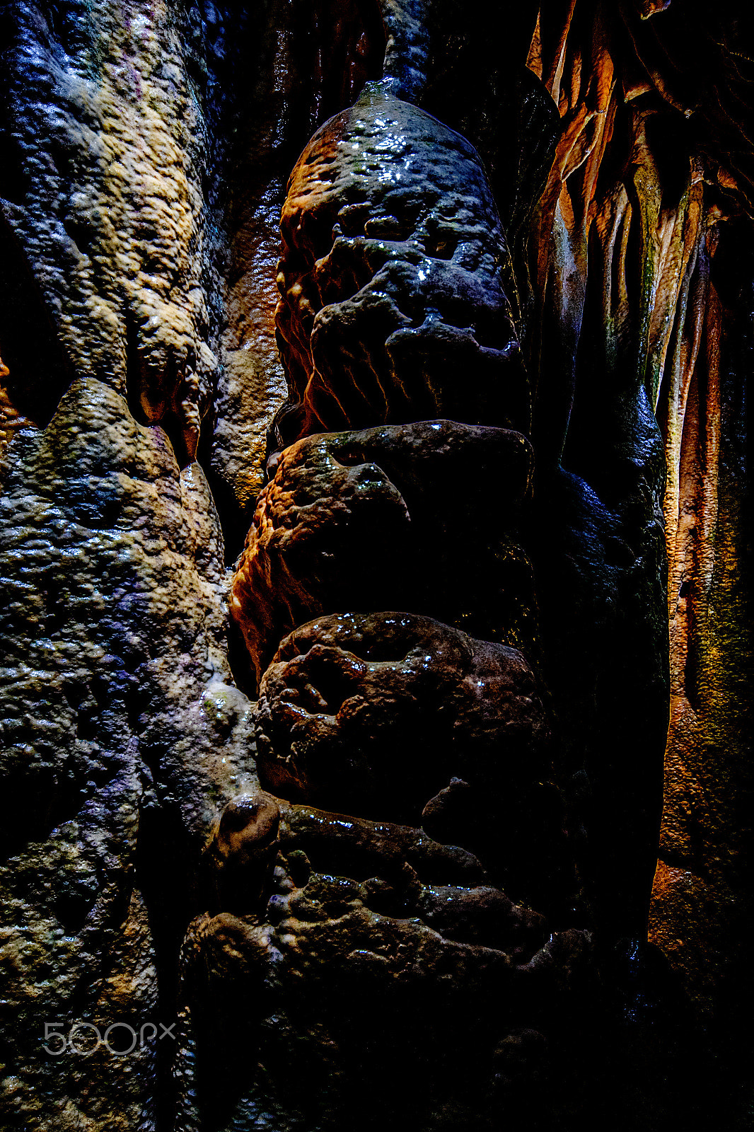 Pentax K-S2 sample photo. Impression from stalactite cave no. 2 - the dark idol photography