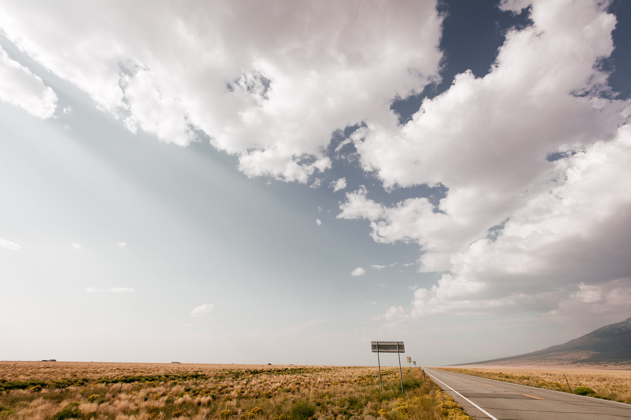 Canon EF 16-35mm F2.8L II USM sample photo. The road in, colorado (full version) photography