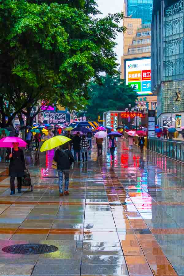 Fujifilm X-T2 + Fujifilm XF 18-135mm F3.5-5.6 R LM OIS WR sample photo. Nanjing road photography