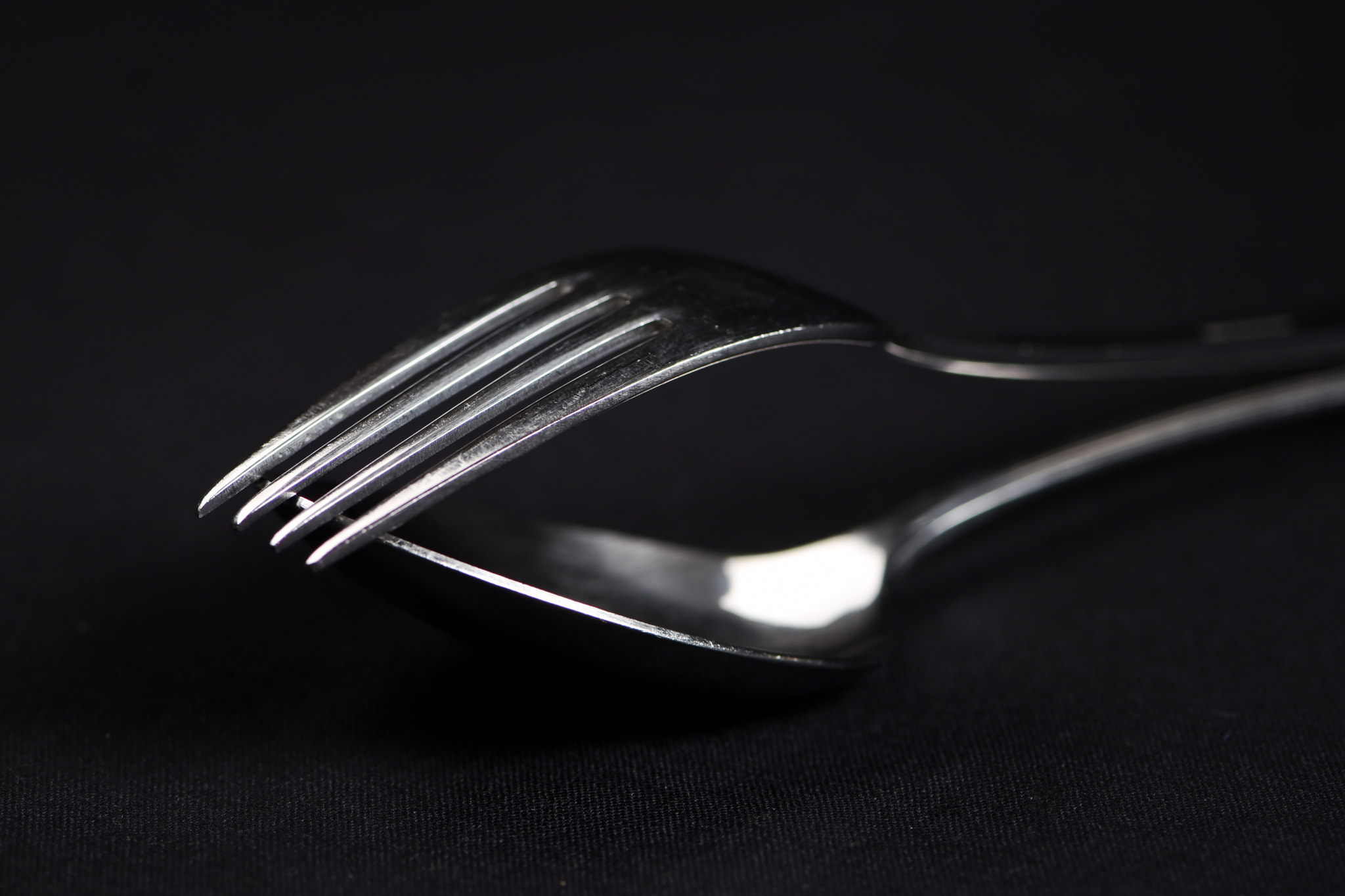 Nikon AF-S Micro-Nikkor 105mm F2.8G IF-ED VR sample photo. Spoon & fork photography