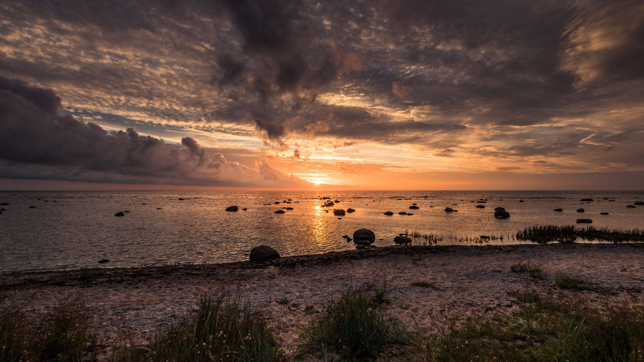 Nikon D5300 + Sigma 10-20mm F3.5 EX DC HSM sample photo. Sunset photography