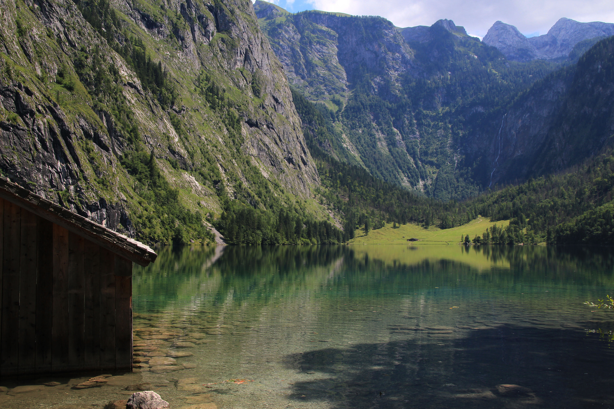 Canon EOS 550D (EOS Rebel T2i / EOS Kiss X4) + Sigma 18-250mm F3.5-6.3 DC OS HSM sample photo. Obersee bavaria photography