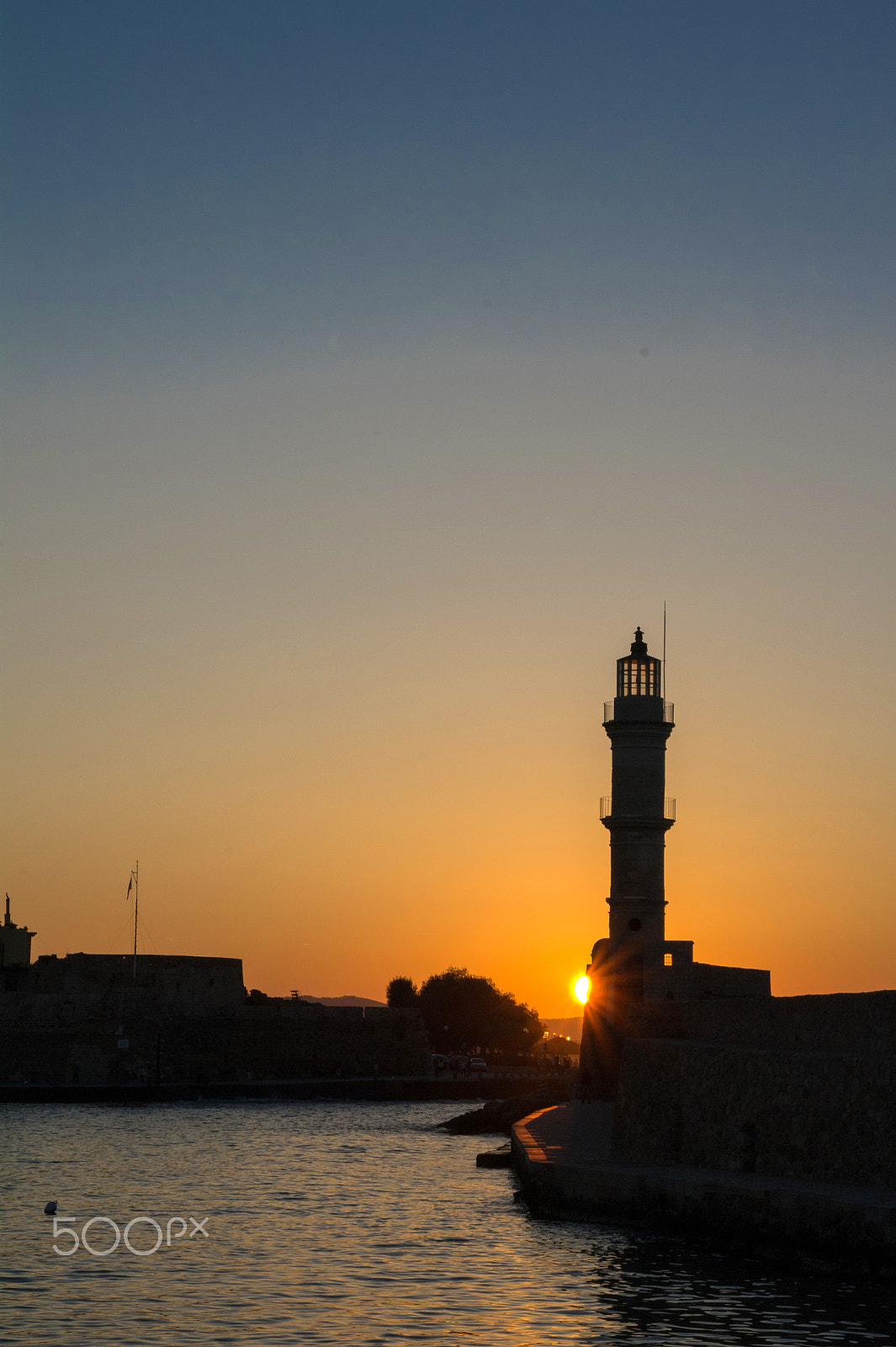 Samsung NX 18-55mm F3.5-5.6 OIS sample photo. Lighthouse photography