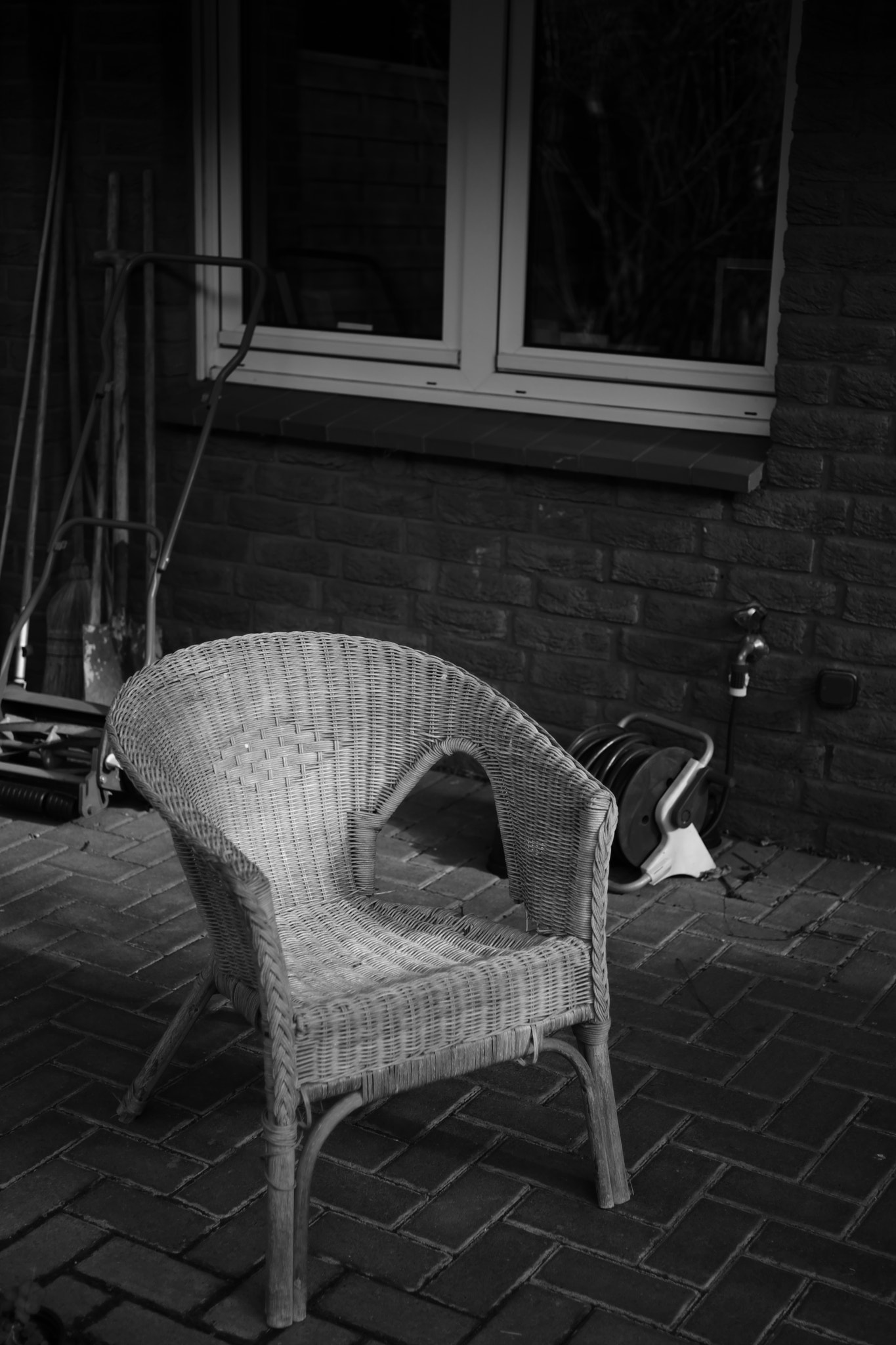 ZEISS Touit 32mm F1.8 sample photo. My old chair 3 photography
