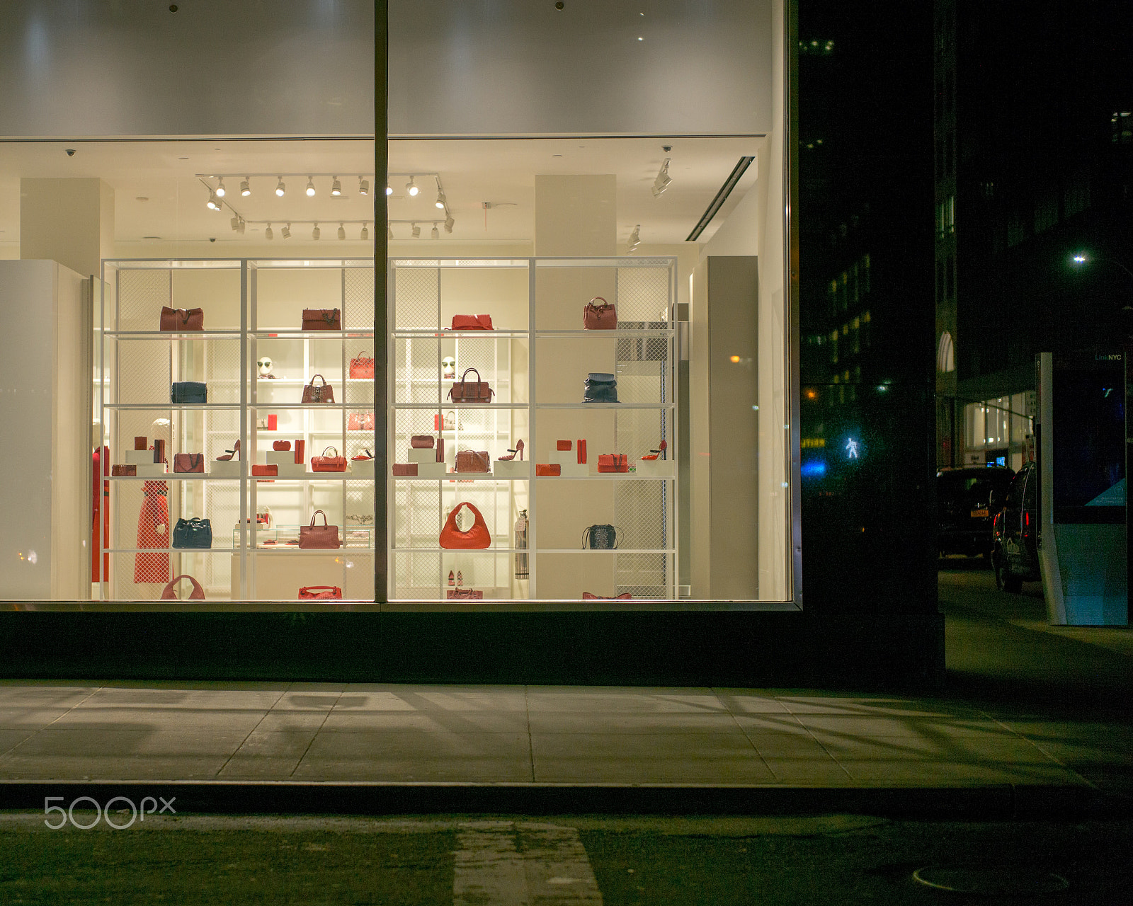 Leica Summilux-M 50mm F1.4 ASPH sample photo. Street corner photography
