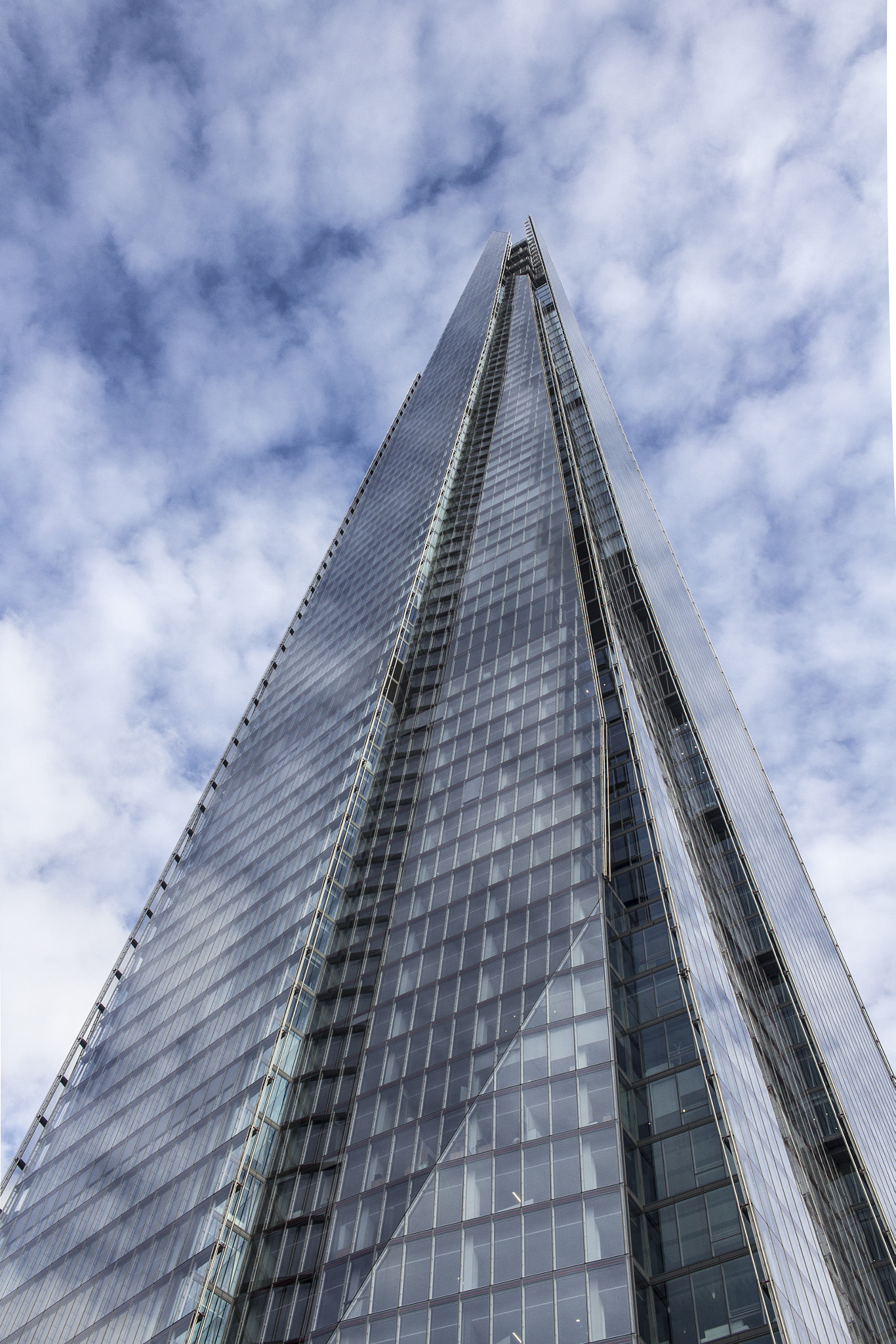 Canon EF-S 24mm F2.8 STM sample photo. The shard, london photography