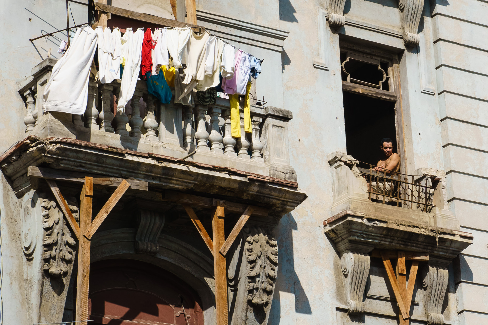 Sony ILCA-77M2 sample photo. Waiting for my t-shirt to dry... photography