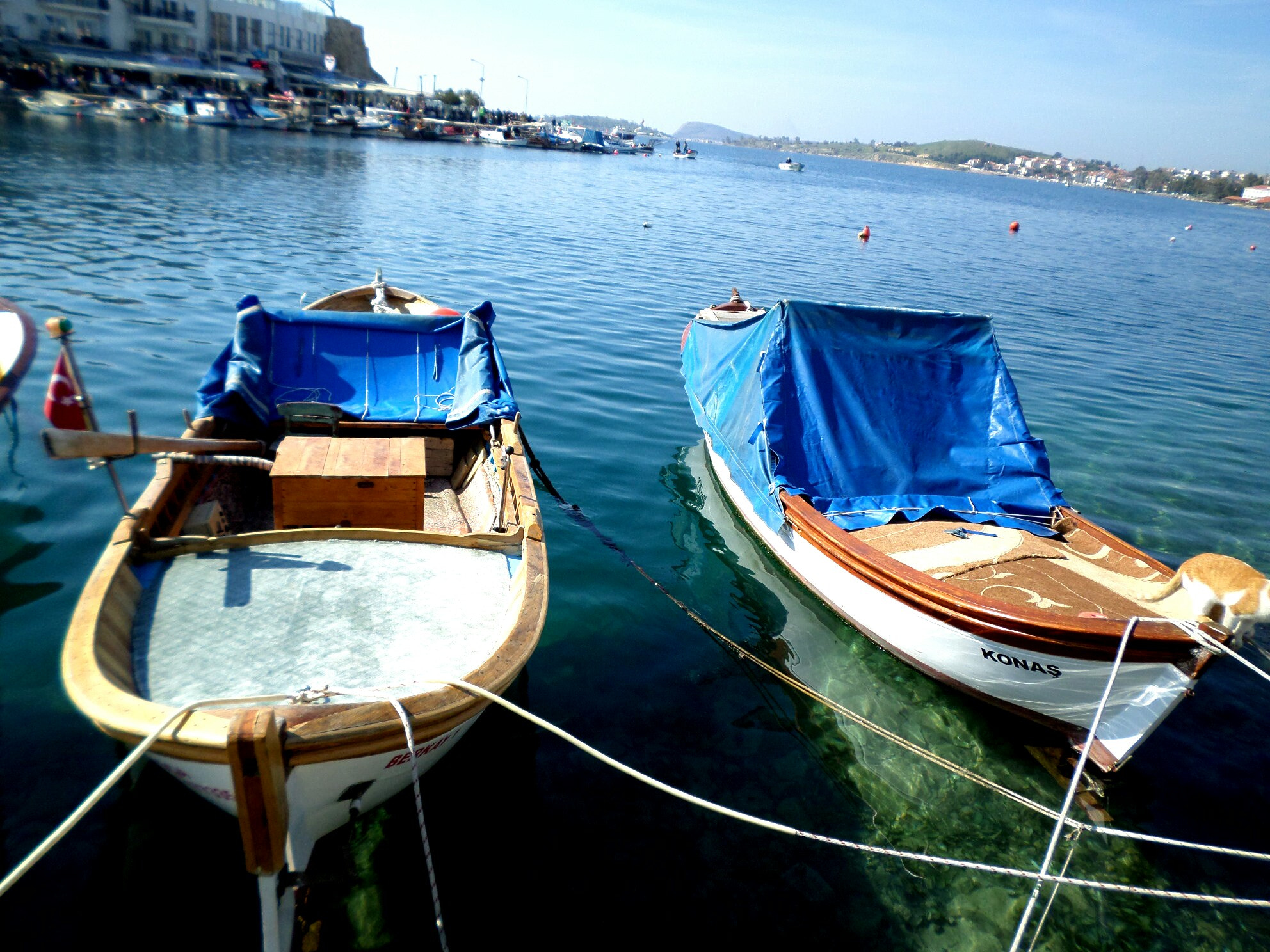 Samsung DV150F/DV151F/DV155F sample photo. Boats foça photography