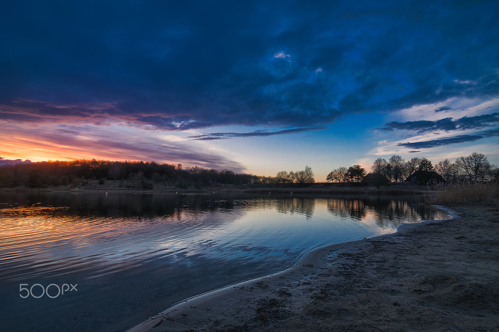 Tokina AT-X Pro 12-24mm F4 (IF) DX sample photo. Home photography