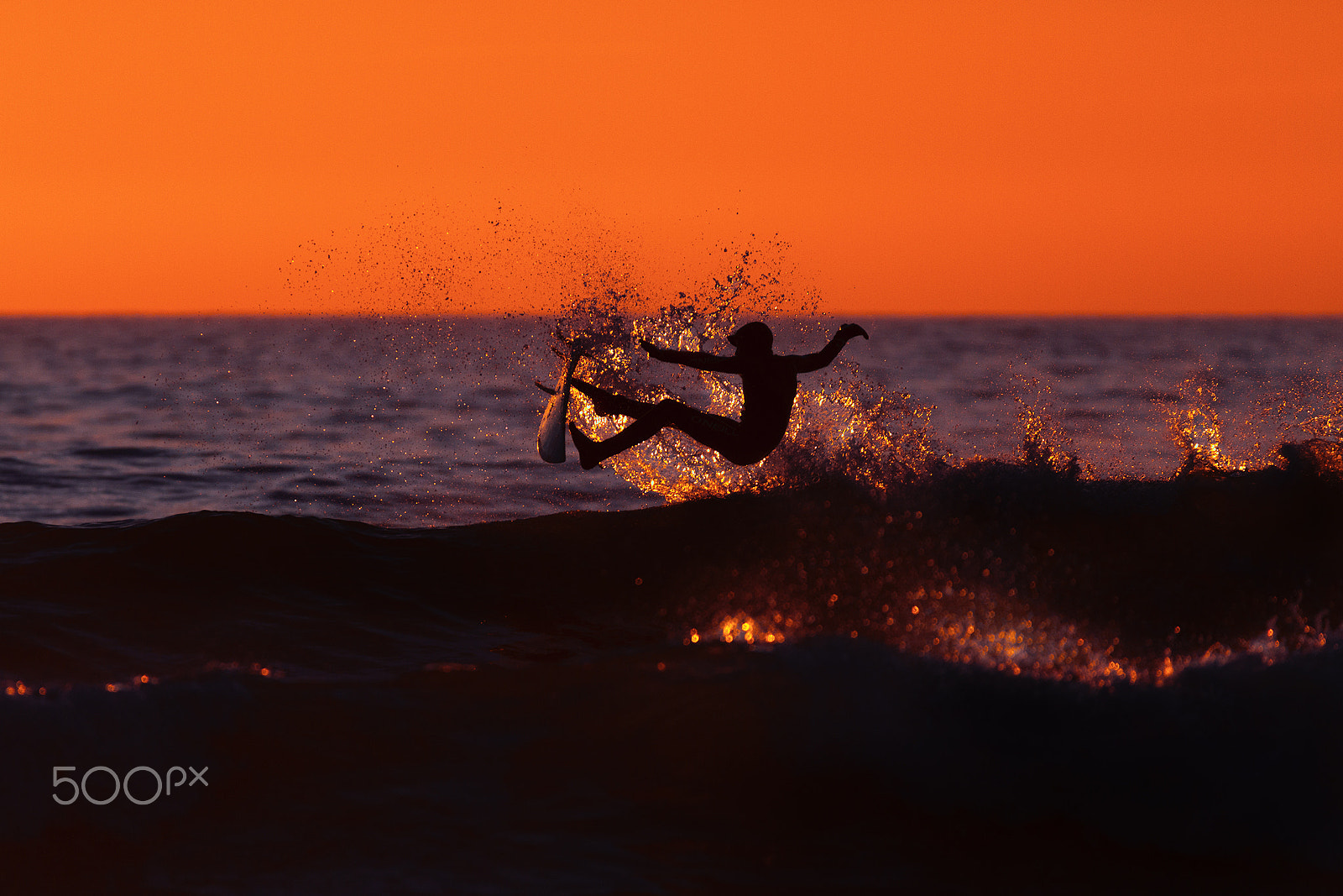 150-600mm F5-6.3 DG OS HSM | Contemporary 015 sample photo. Surfer photography