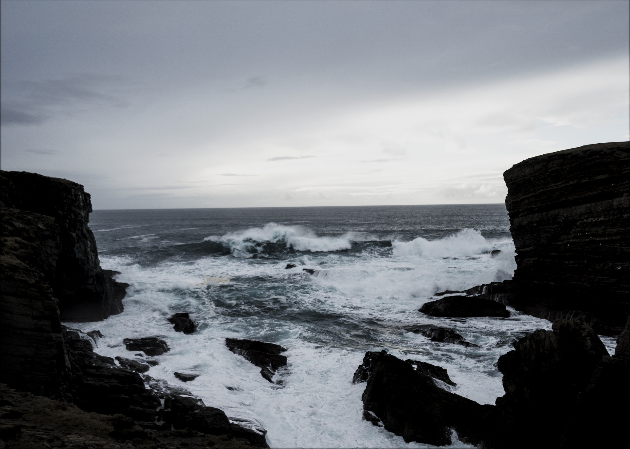 Sony a6000 + Sony E 10-18mm F4 OSS sample photo. Waves photography