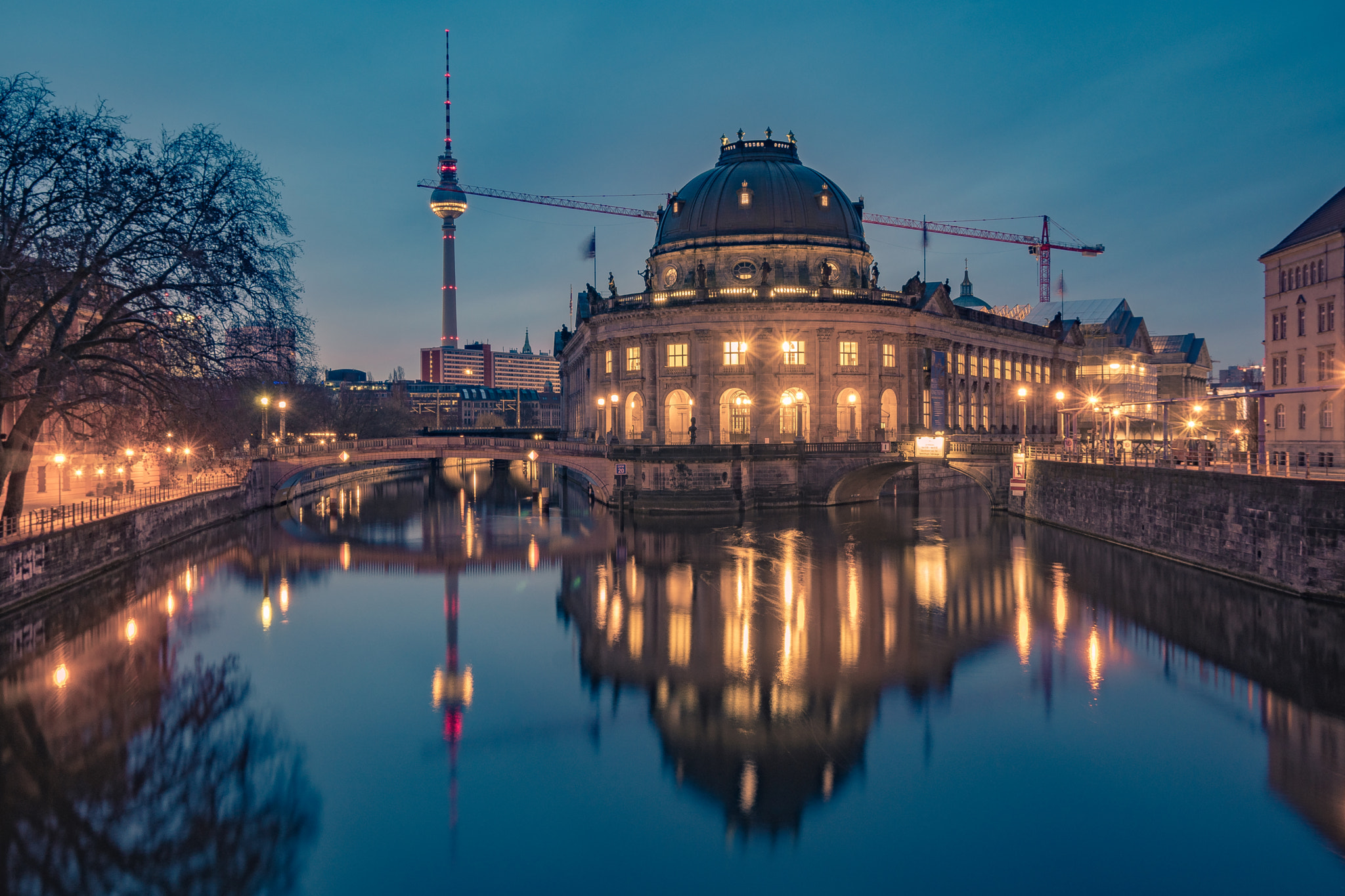 Sony a6300 + Sony Vario-Tessar T* E 16-70mm F4 ZA OSS sample photo. Bode museum photography