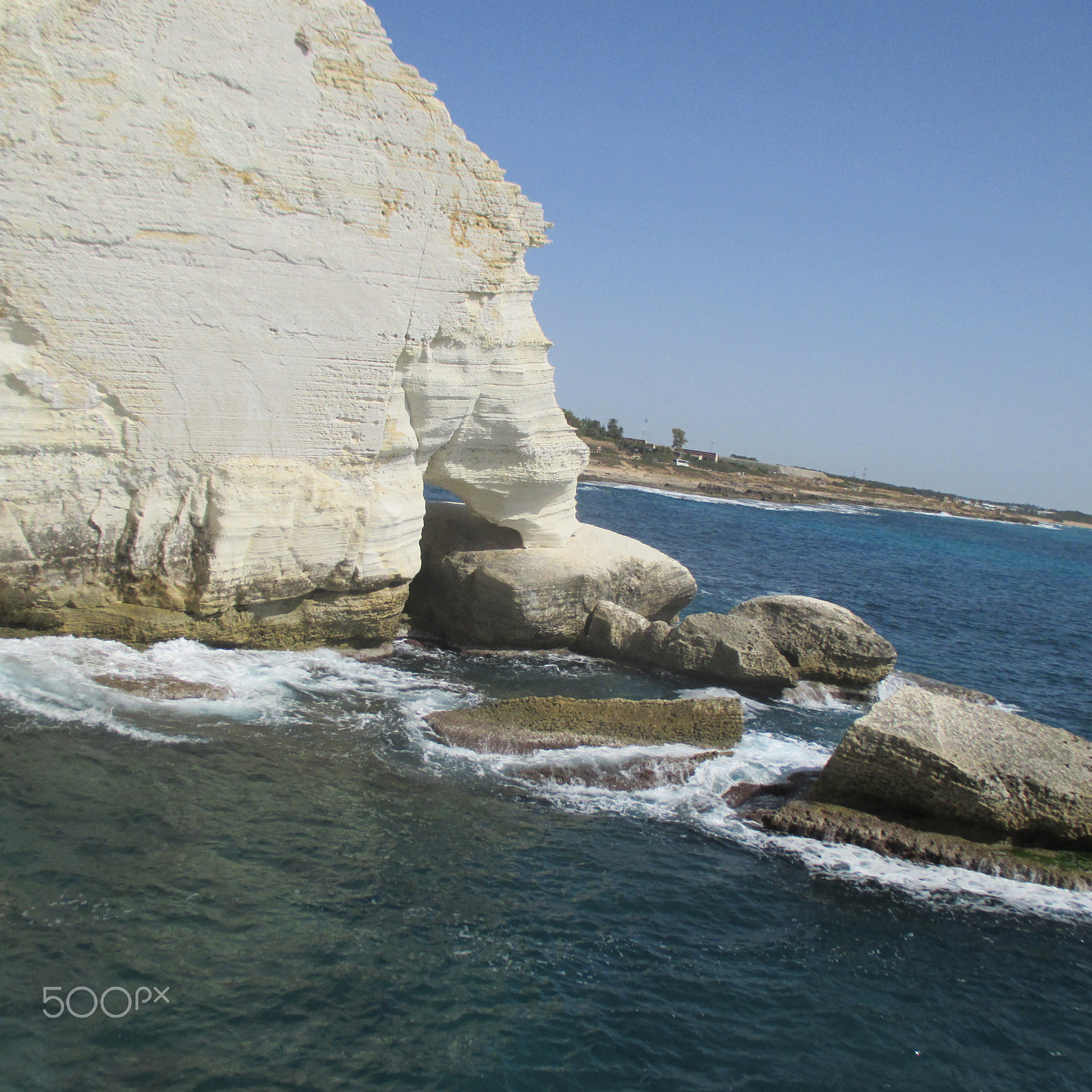 Canon PowerShot ELPH 130 IS (IXUS 140 / IXY 110F) sample photo. Elephant rock on water photography