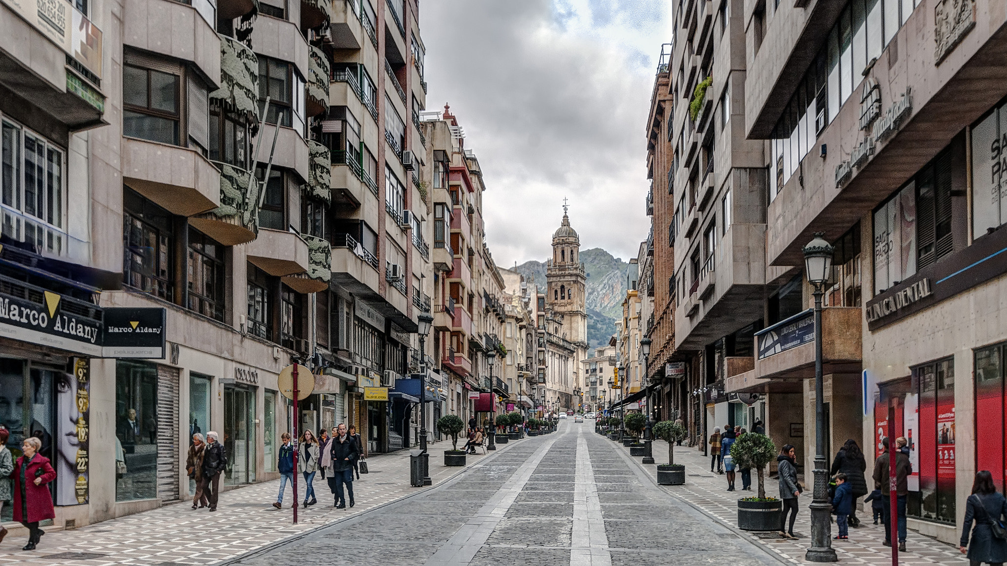 Tokina AT-X Pro 12-24mm F4 (IF) DX sample photo. La carrera de jaén photography